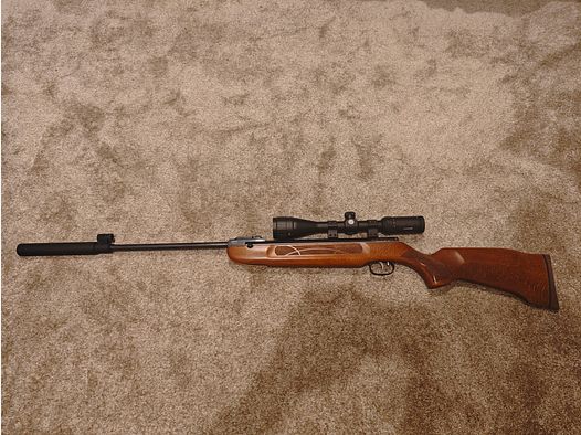 Weihrauch HW50S mit Hawke Vantage 4-12x40 Zielfernrohr und Weihrauch Schalldämpfer 