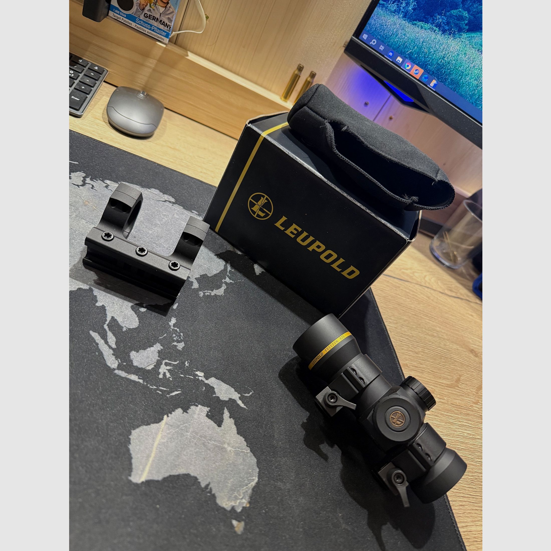 Leupold Freedom RDS mit Montage und weiterer zusätzlicher Ringmontage