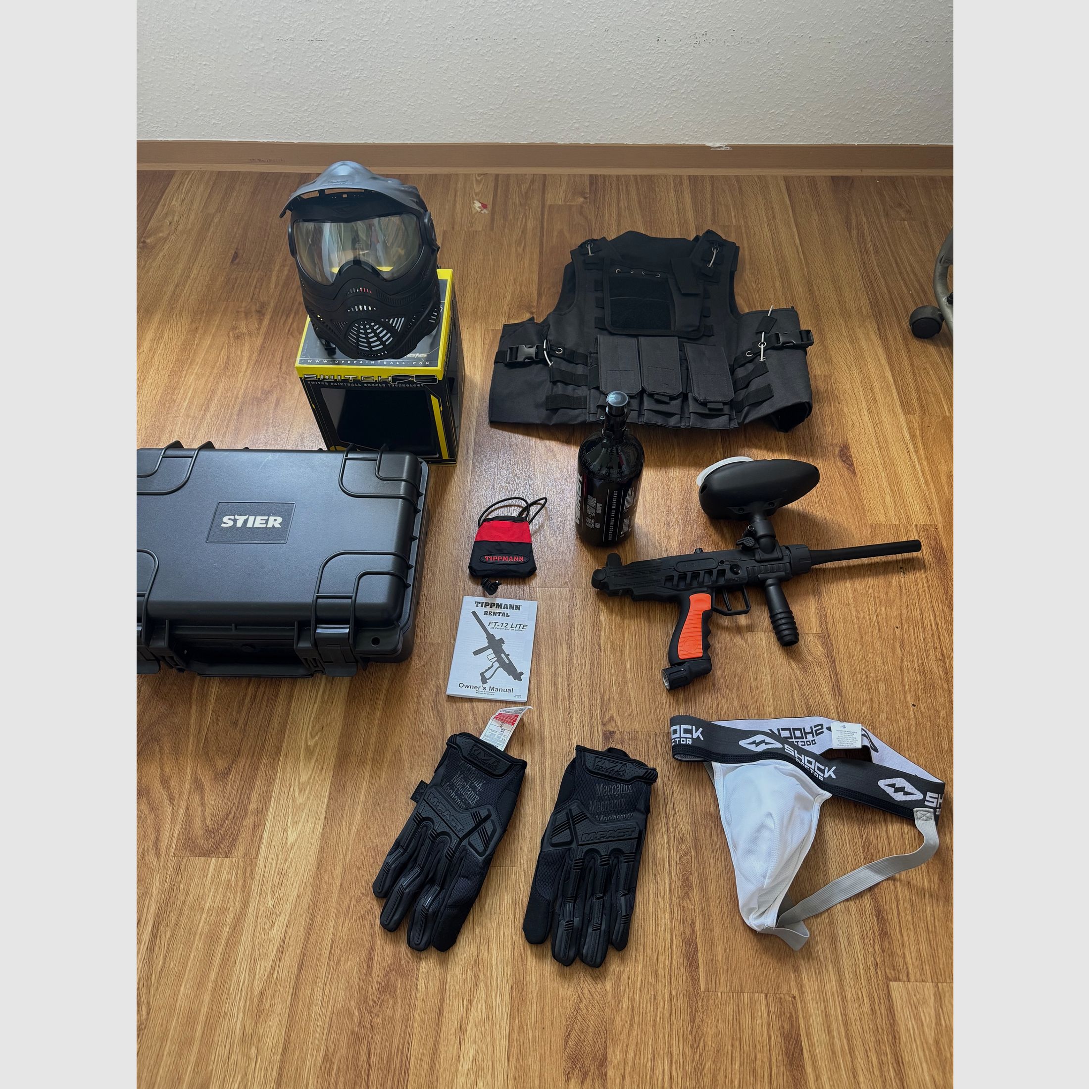 Set complet Paintball NEUF & jamais utilisé – Tippmann FT-12, masque Proto, tenue camo (XXL), Mechanix L & accessoires Prix négociable, image 2 sur 12