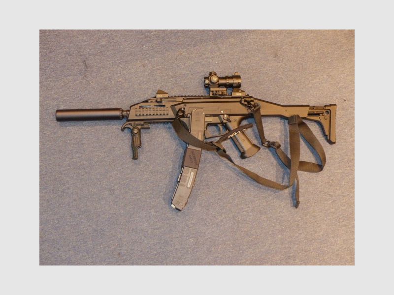 Pistole CZ Scorpion EVO3 cal. 9mm mit EVO3 B&T Schalldämpfer
