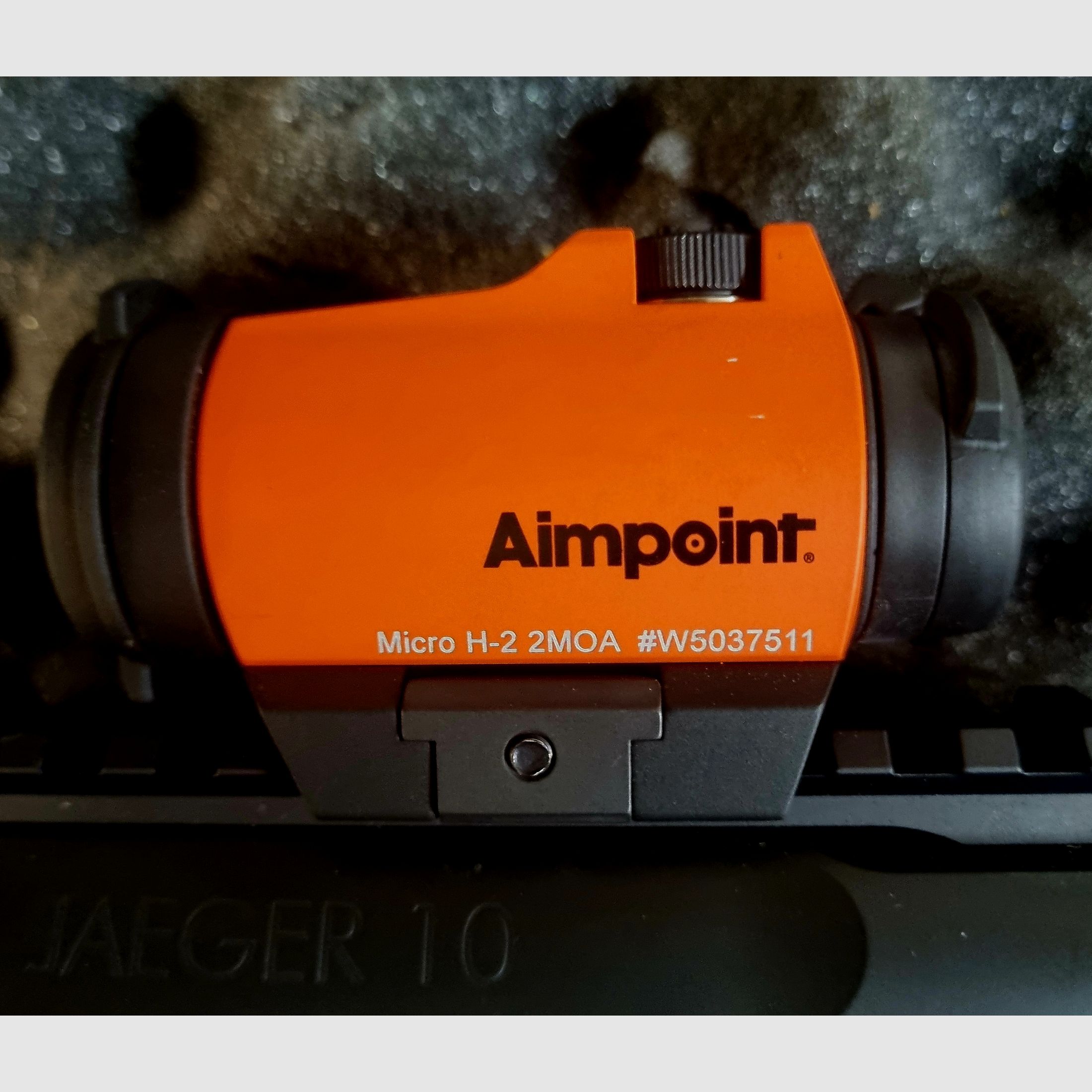 <Aimpoint Micro H-2>