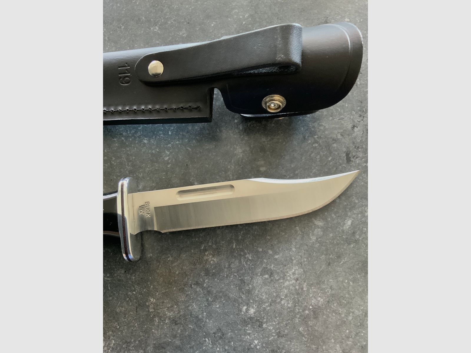 Buck 109 Jagdmesser neu einschließlich Lederscheide