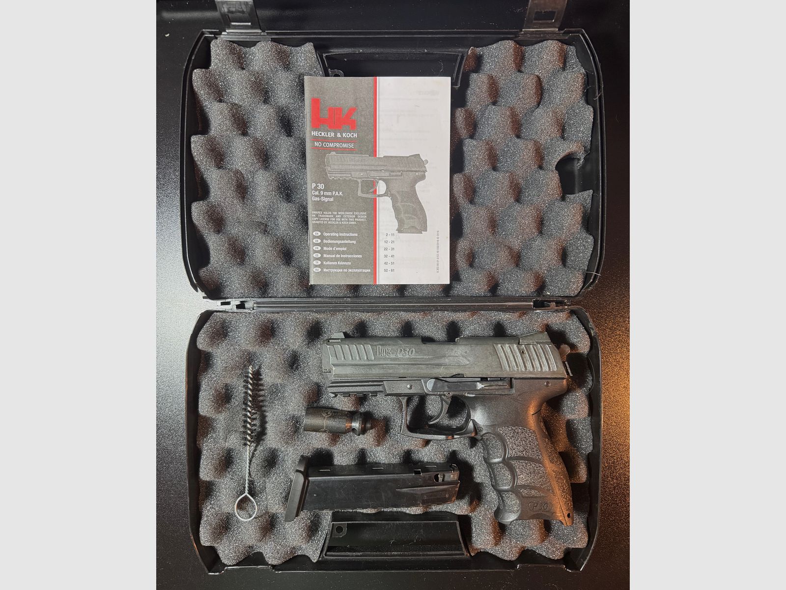 Heckler & Koch P30 9 mm P.A.K. inkl. Koffer, Abschussbecher & Anleitung