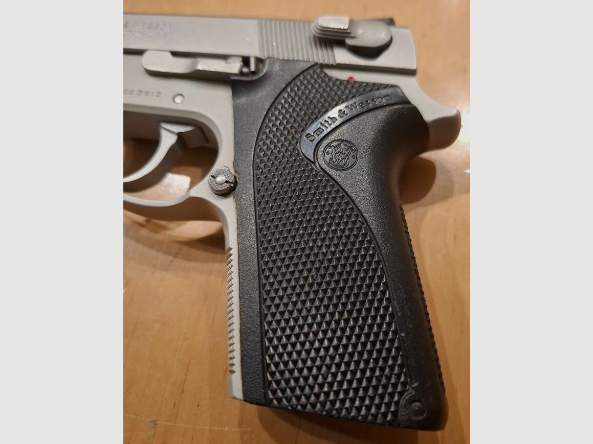 Smith & Wesson Modell 3913