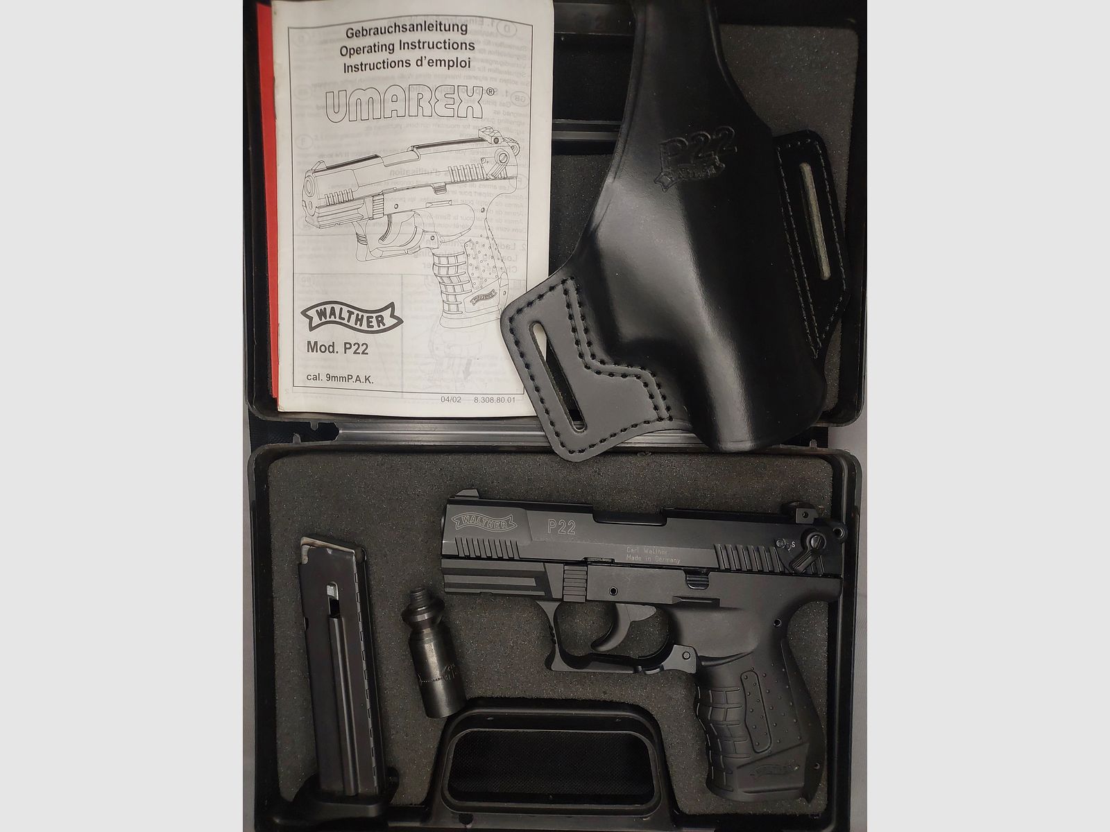 Walther P22 (P 22 Classic) Schreckschuss Pistool 9mm P.A.K. zwart (PTB 778) met Walther leren holster