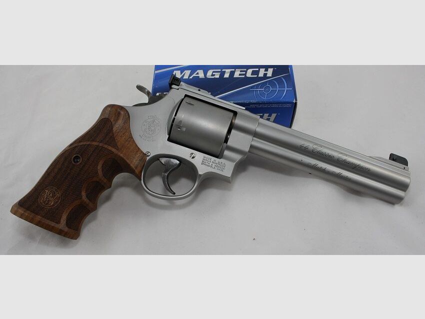 Smith & Wesson	 629 Match Master
