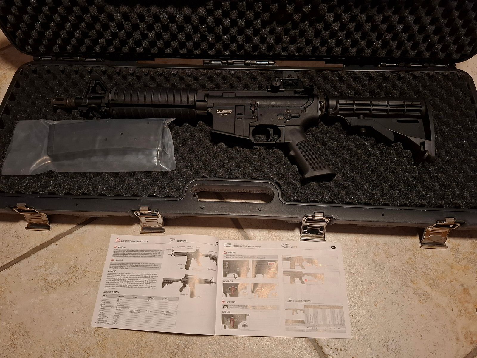 Fucile d'assalto Umarex TM4 RIS calibro 43