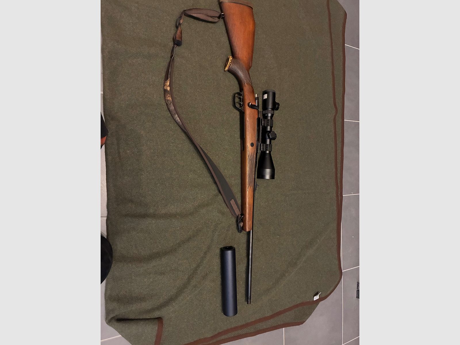 Repeater rifle Voere 7x64 with silencer and scope