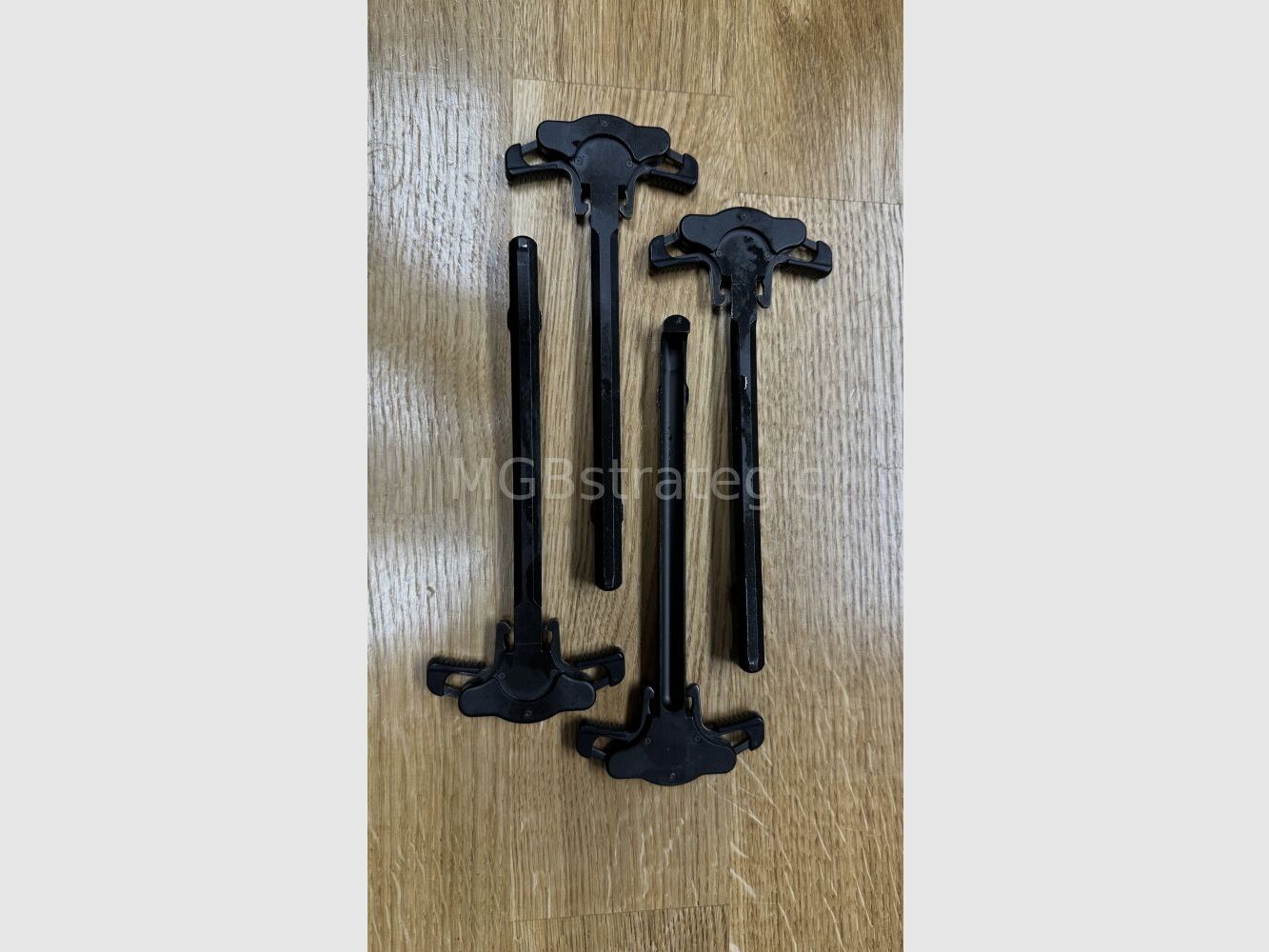 Original Heckler & Koch G95K Ladehebel / Charging Handle, beidseitig / ambi auch passend für MR223 H&K 416 oder auch Waffen Typ AR15