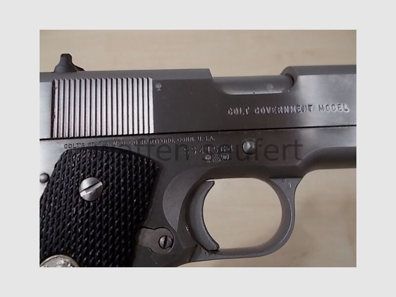 Colt Government MKIV Series 80 Stainless Pistole