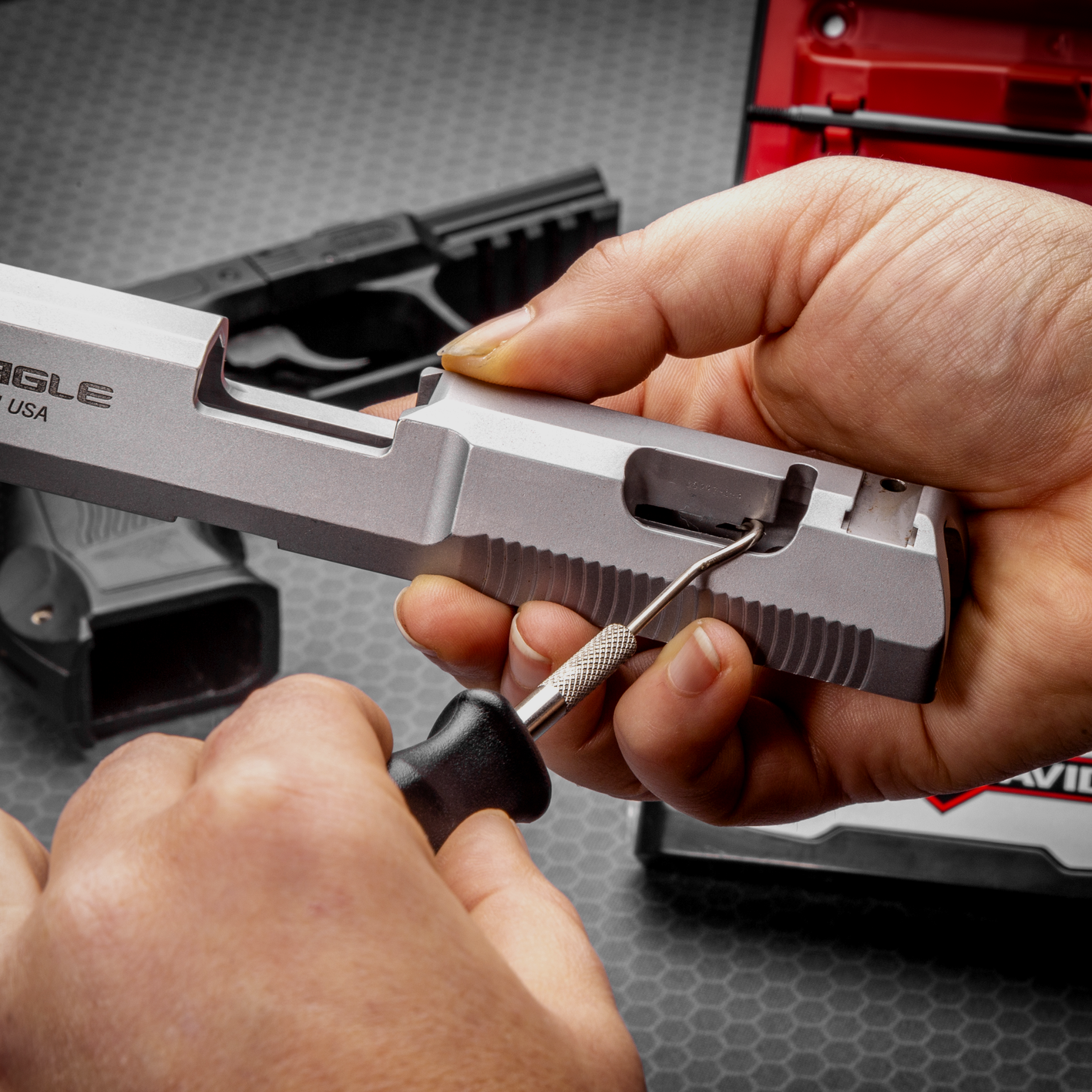 SCHOONMAAKSET PRECISIEGEREEDSCHAP – GUN BOSS PRO, afbeelding 2 van 4