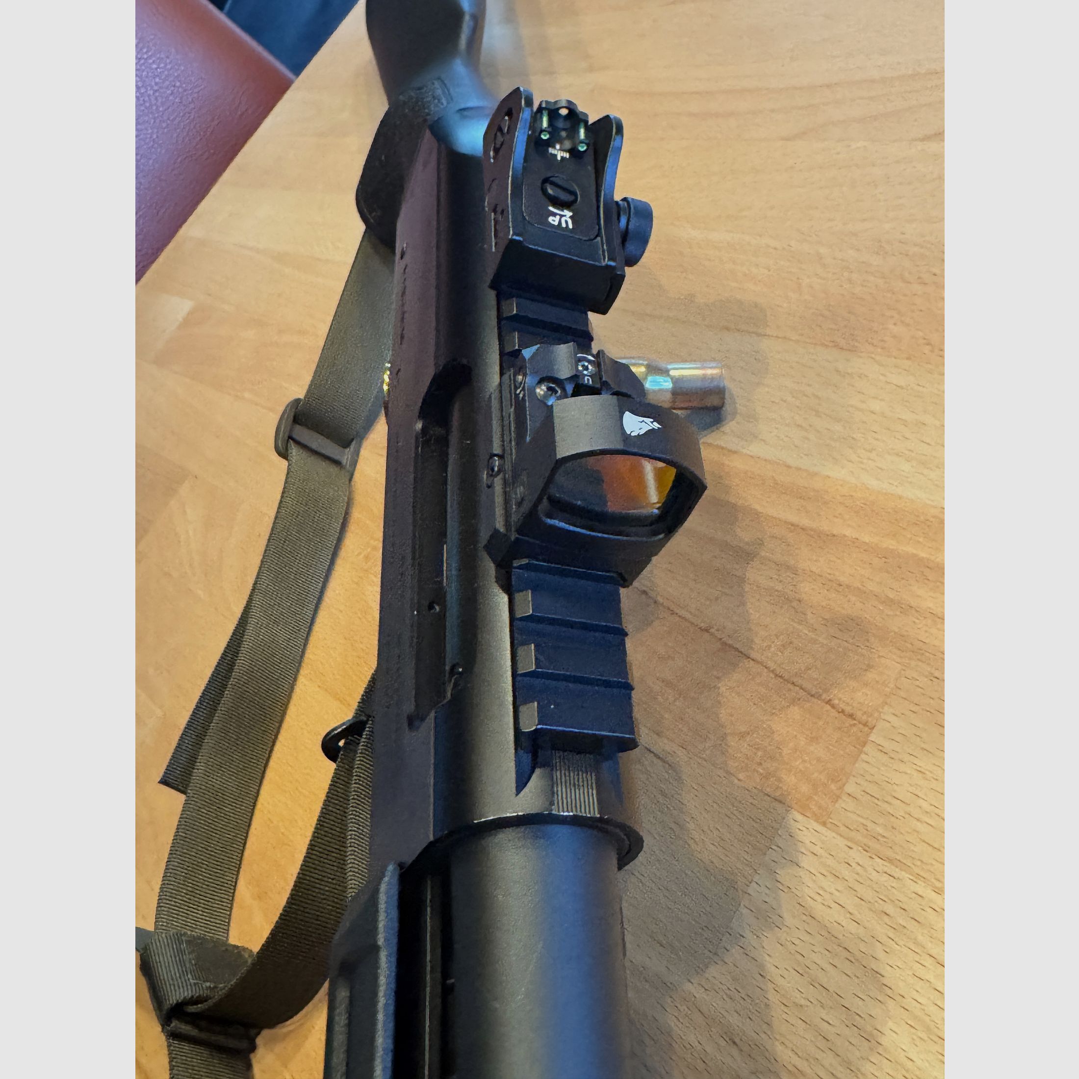 Fabarm / SDASS tactical-12/76, mit Leuchtpunktvisier. Gebraucht