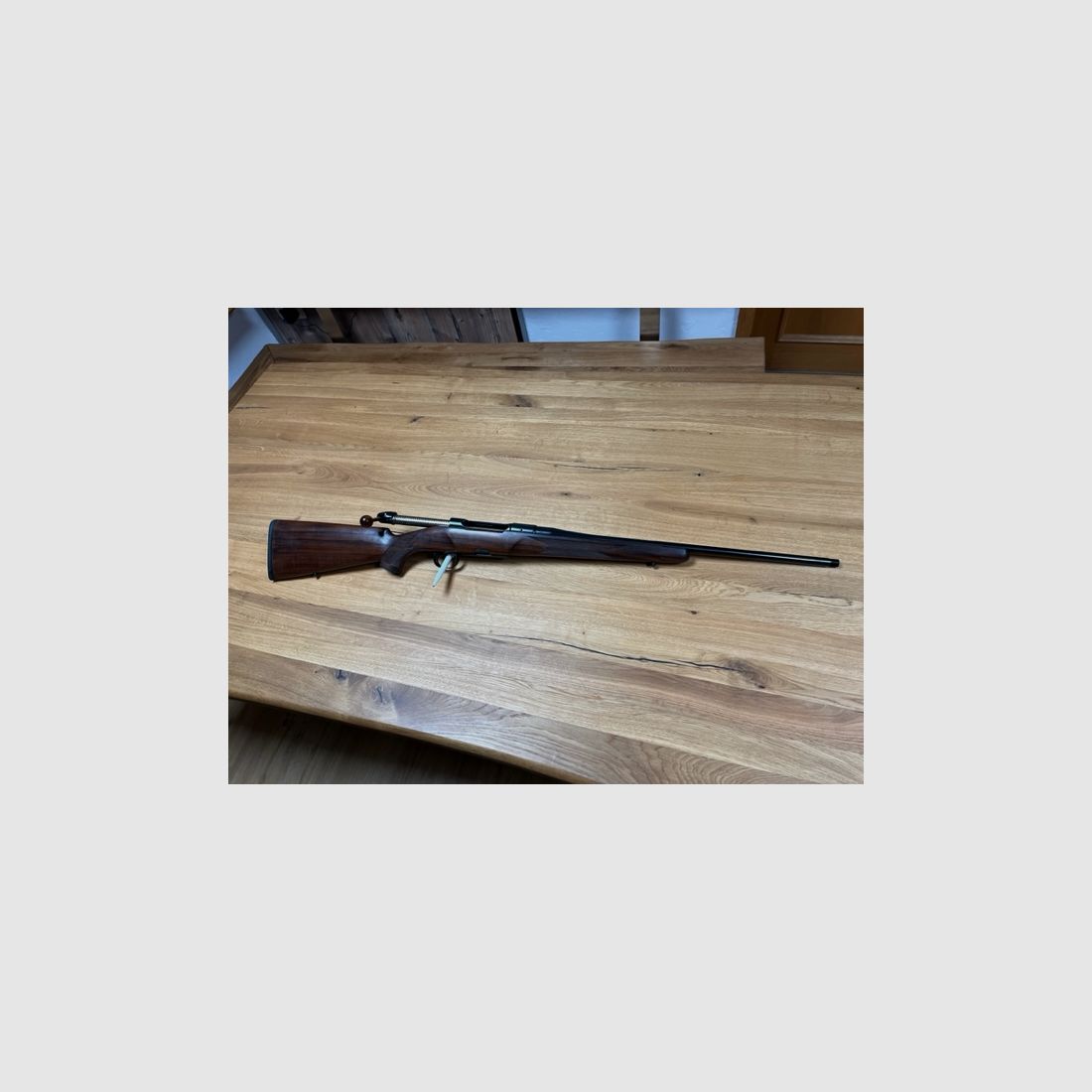 Heym SR 30, szlif słoneczny, uchwyt z drewna szlachetnego, kaliber 30-06 Spring, wzmocniony. Lufa z gwintem M14x1, sprzedaż specjalna