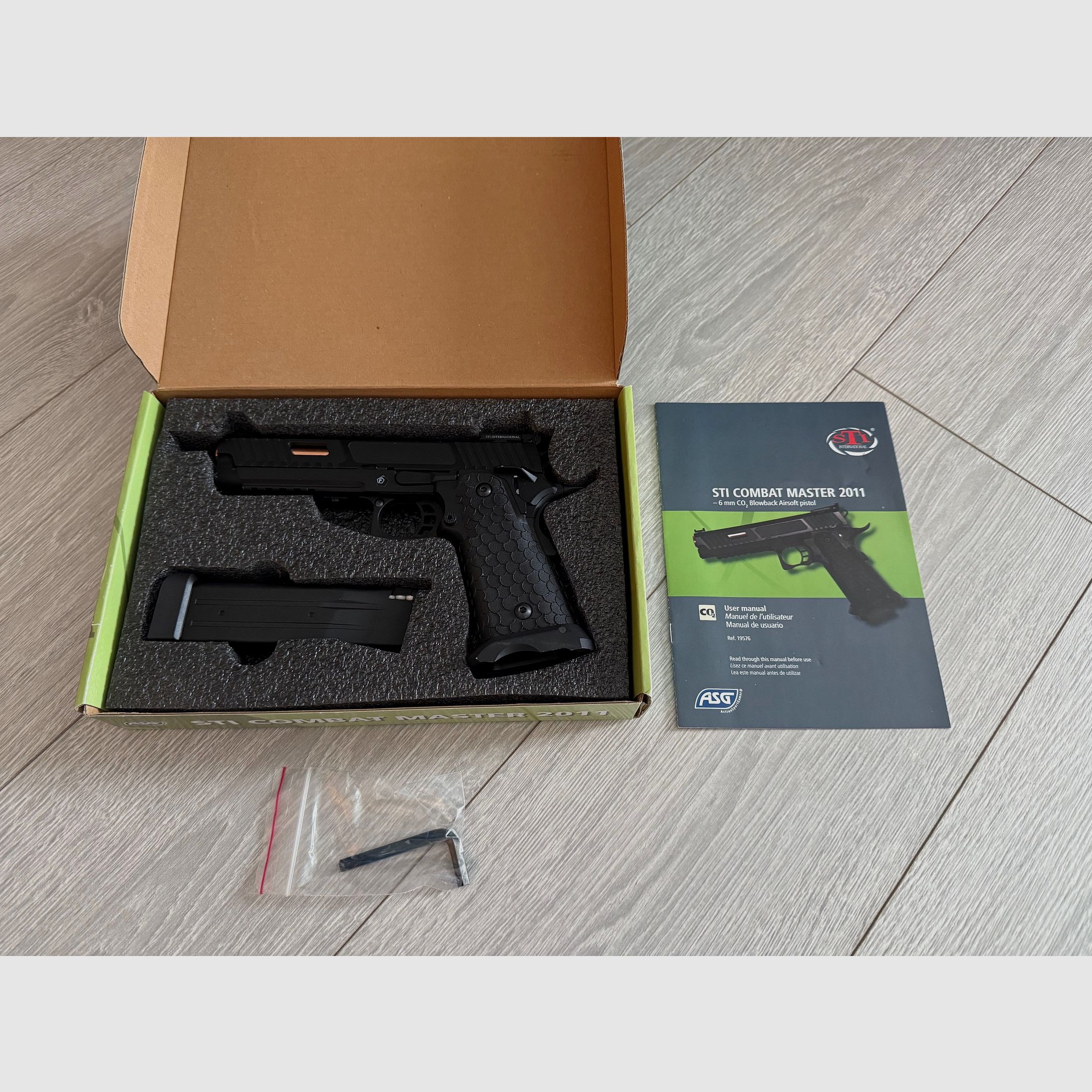 STI Combat Master 2011 GBB, CO2