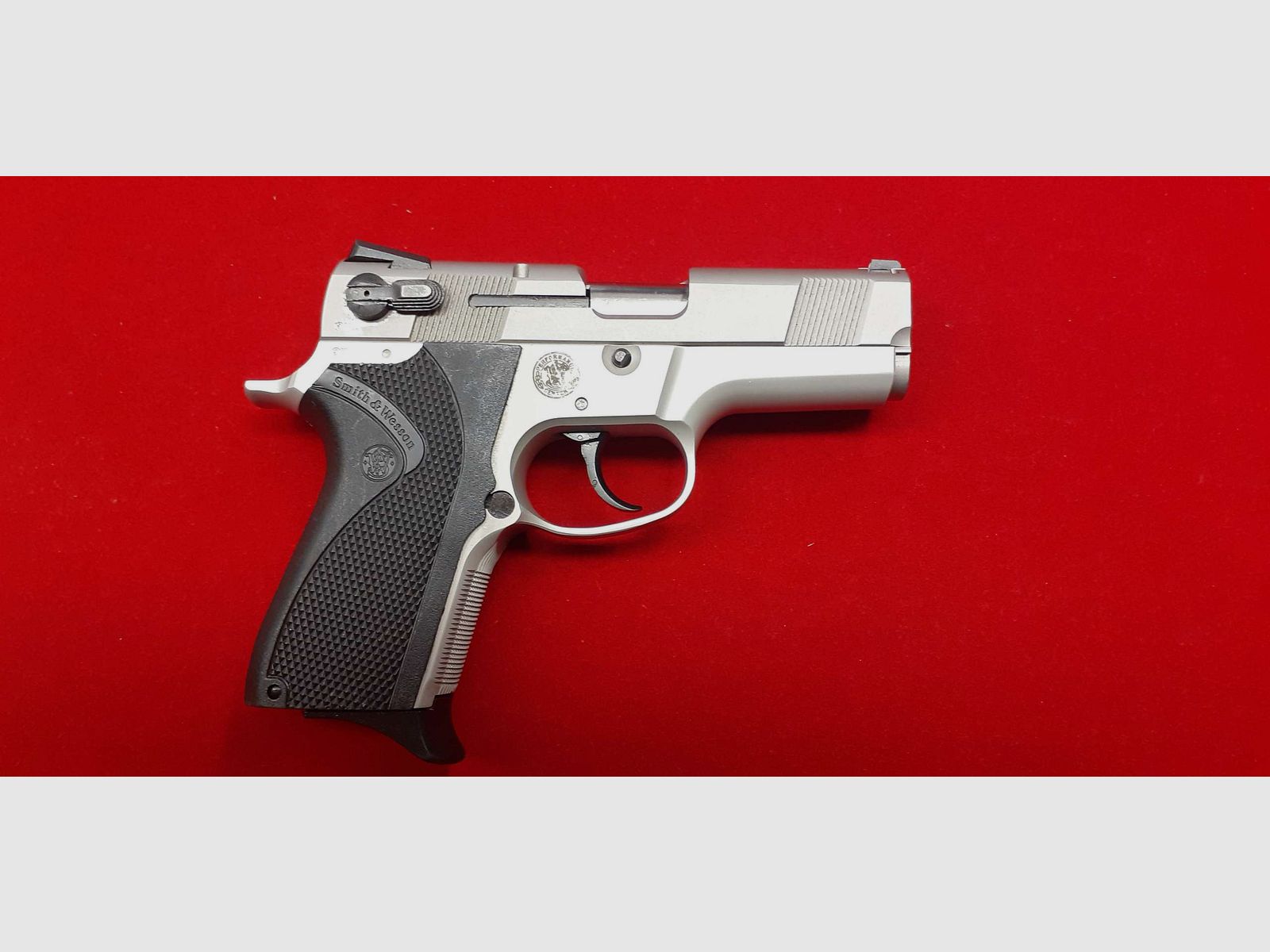 Semi-automatic pistol SMITH&WESSON mod. Shorty Forty P.C. cal. 40S&W (used), image 2 of 2
