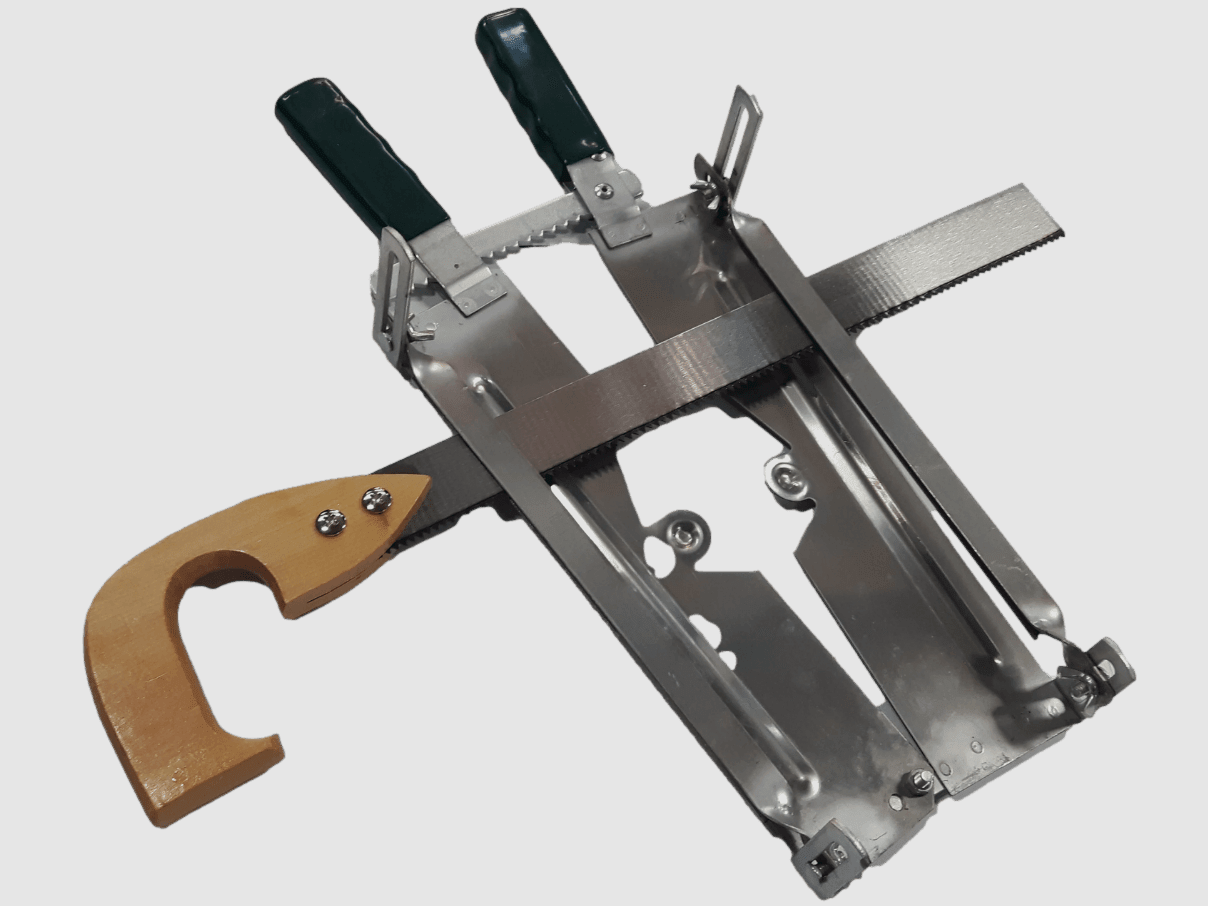 AKAH horn saw for deer