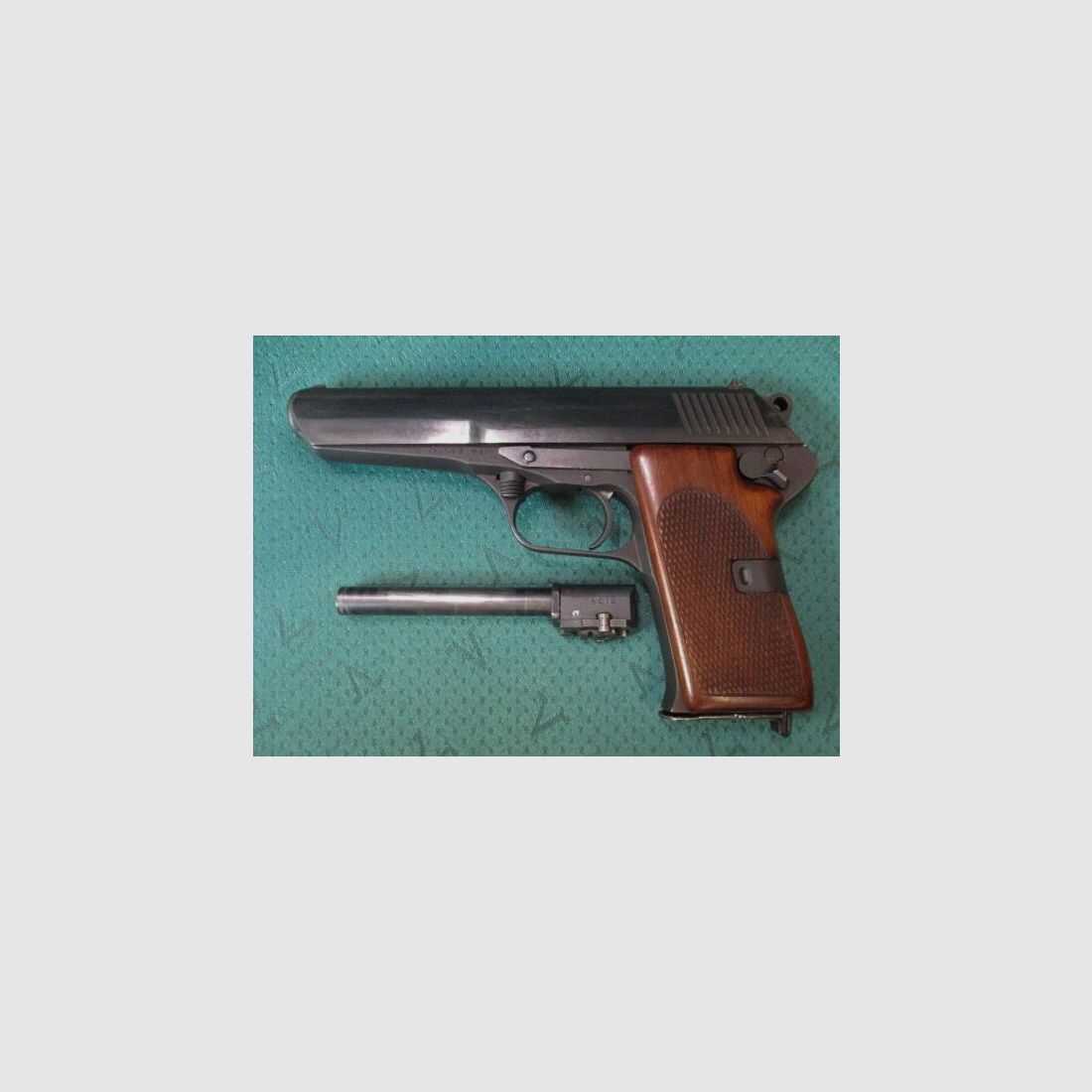 CZ M52 pistol 9mm Luger with interchangeable barrel 7.62mm Tok, roller lock 52