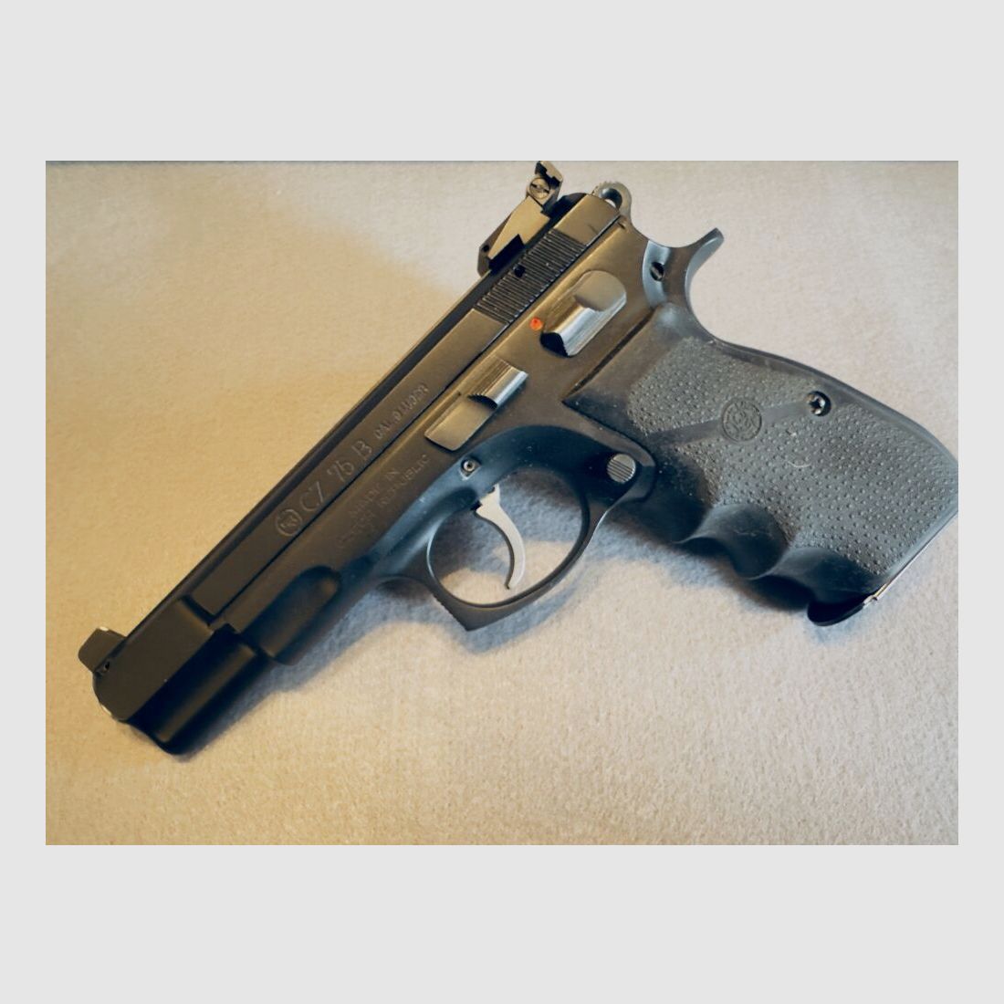 ČESKÁ ZBROJOVKA CZ75 Sport