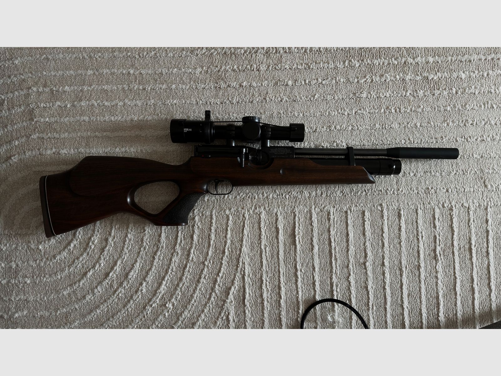 Weihrauch HW100 Air Rifle Set with Gun Case, Pellets, Hill Pump, Vortex Viper PSP 1-6x24, image 8 of 20