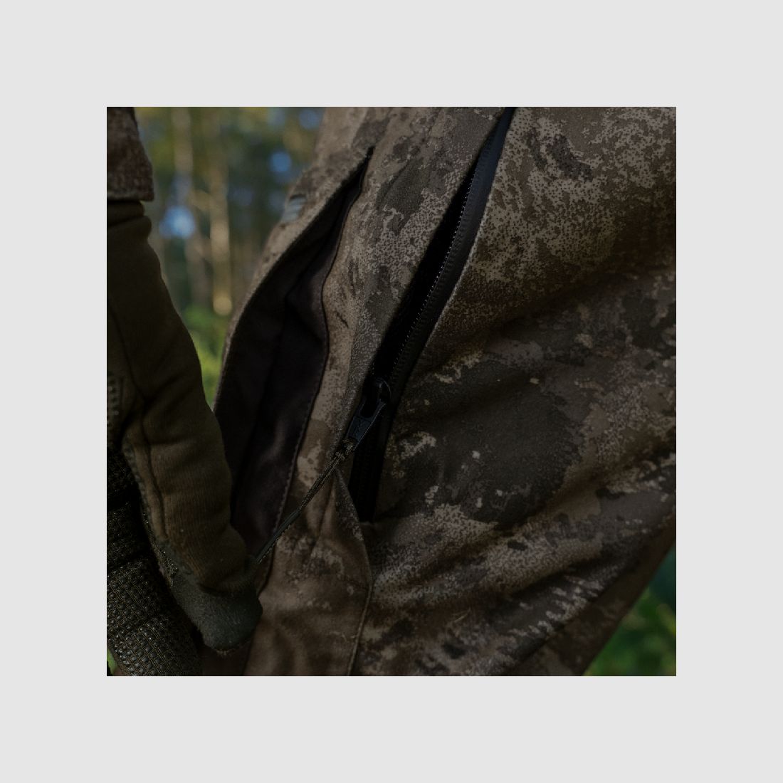 SPODNIE HARKILA FOREST HUNTER GTX CAMO AXIS MSP DARKWOOD, zdjęcie 3 z 8