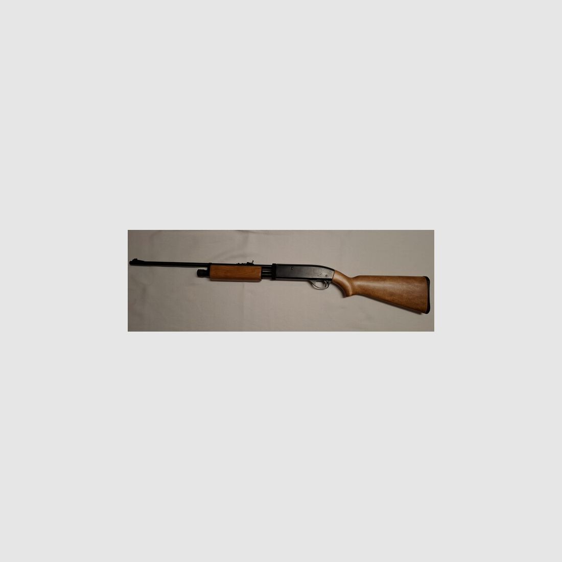 Crosman 622  Pell Clip Repeater, Vorderschaftrepetierer mit F