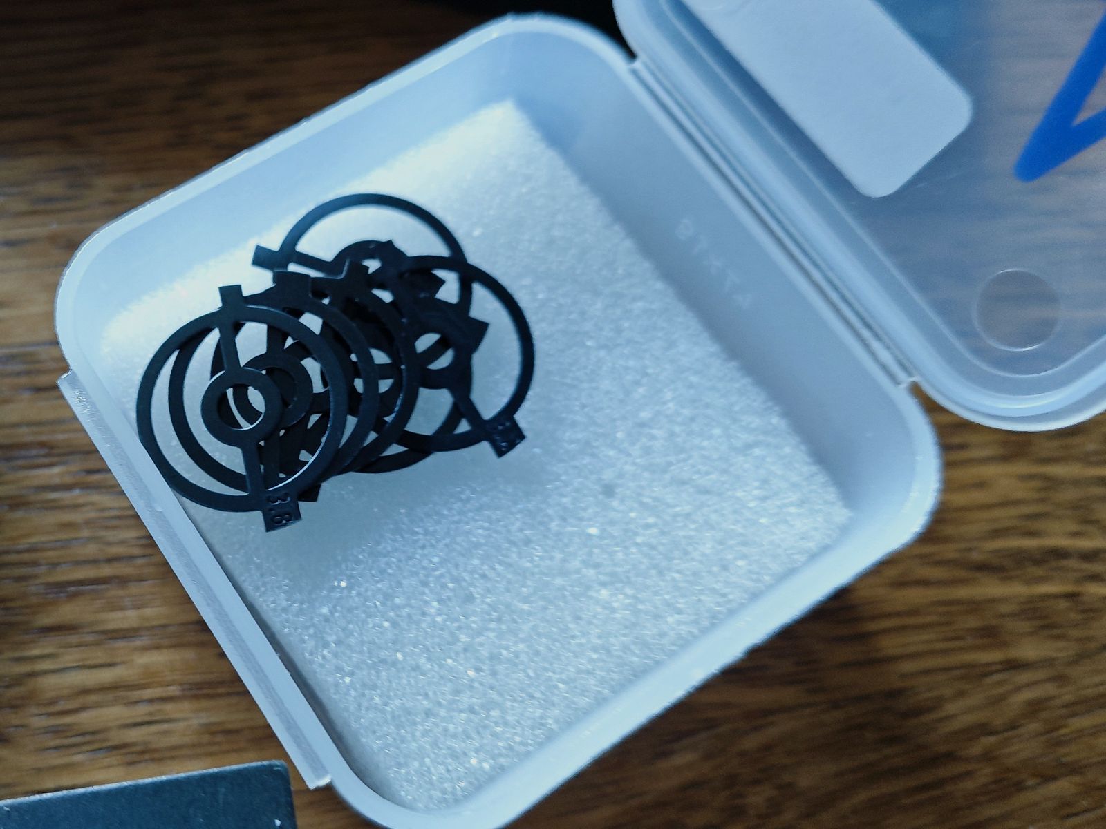 2 18-calowe tunelki do kolczyków, 0,5-calowe oczko, różne rozmiary pierścieni