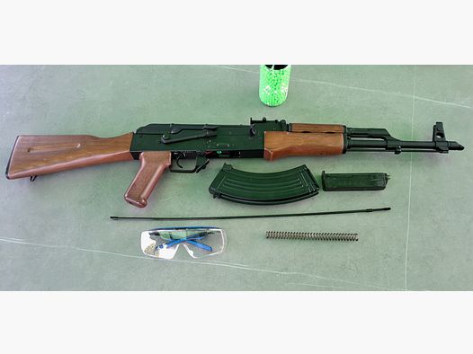 Full Metal Airsoft AKM – 1,6J Begadi tuningveer (echt hout)