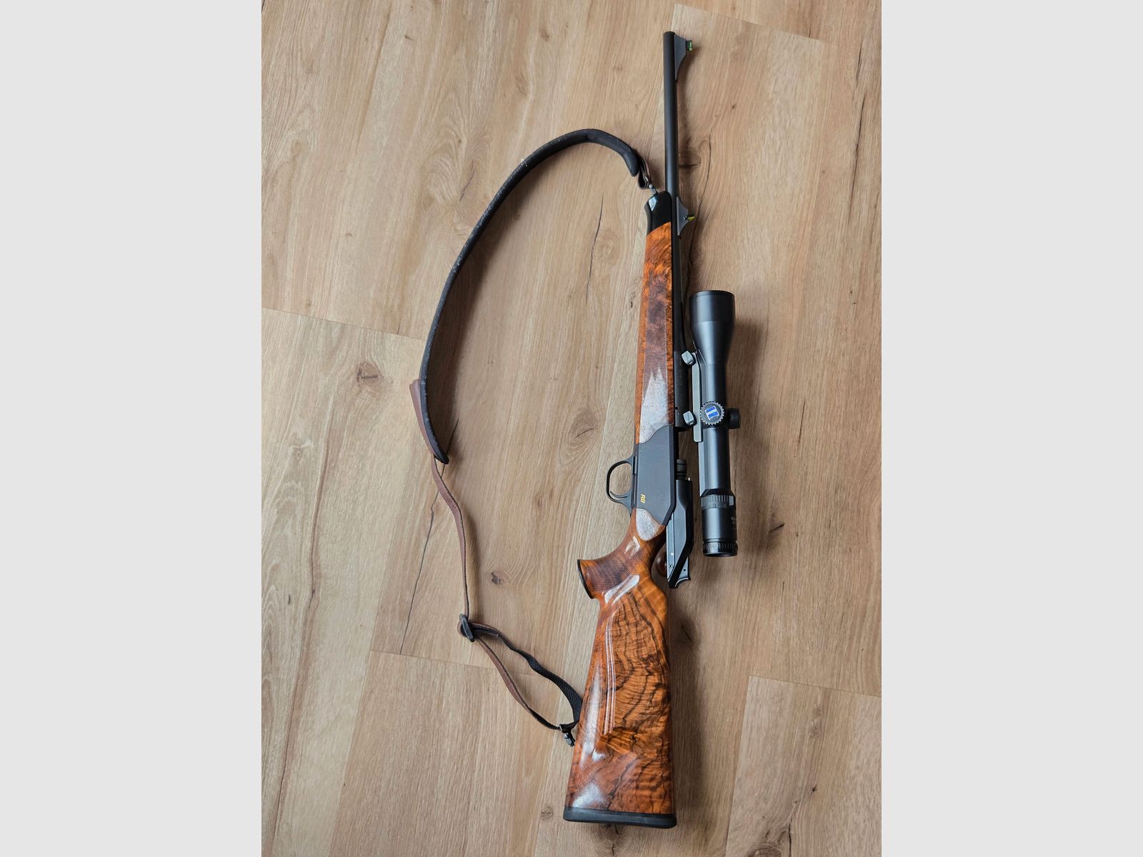 Blaser R8 8x57is Premium wooden stock HK 8