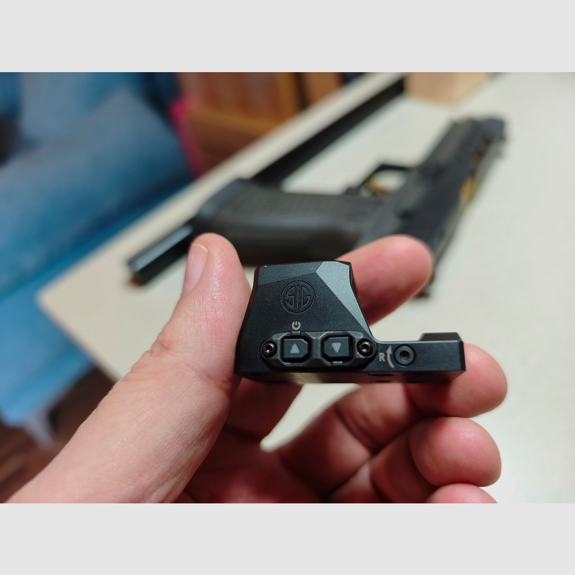 Sig Sauer P320 Spectre COMP pistool met rode stip Romeo