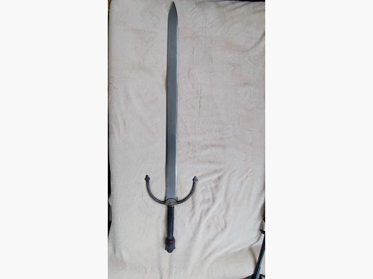 Historical longsword approx. 1870–1900 – leather grip – peened pommel – total length 112 cm