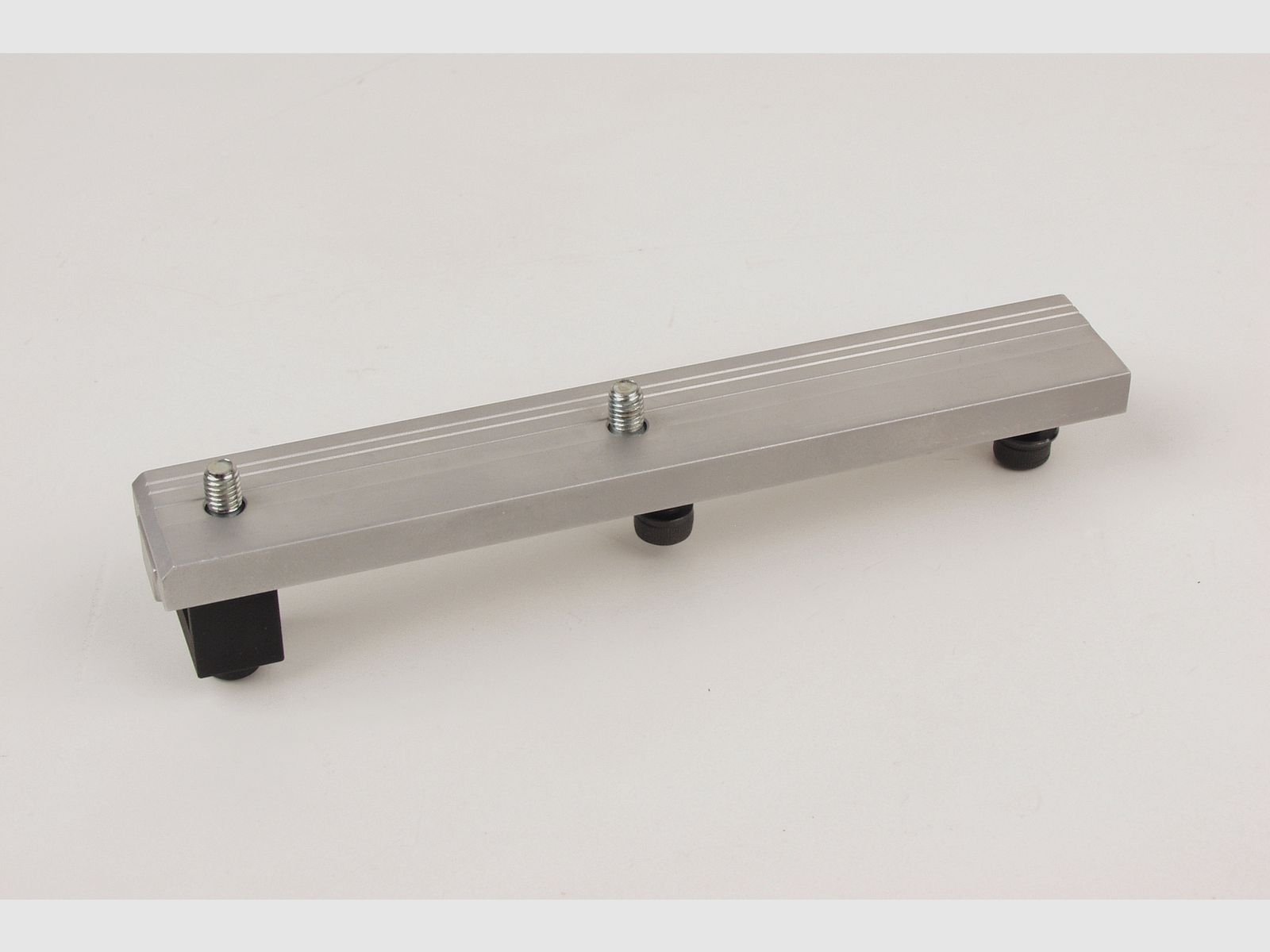 Riel de ajuste para la mejilla de la culata