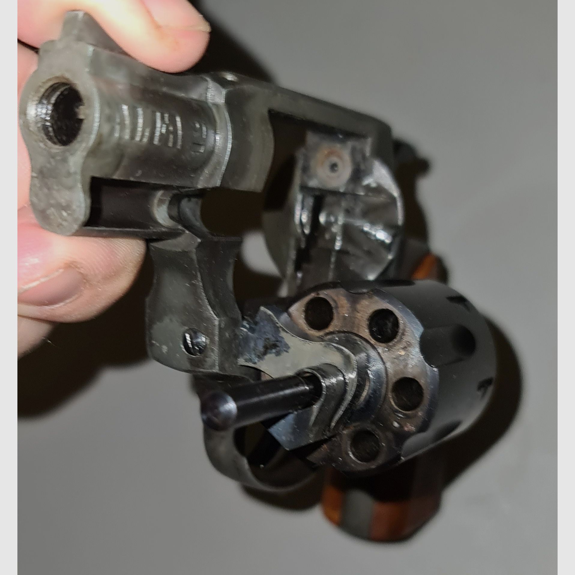 REVOLVER UMAREX ALFA 2 / cal. 9mm / PTB 593 / SCHRECKSCHUSS GAS PISTOLE SILVESTER SELBSTVERTEIDIGUNG SAMMLER ohne ZUBEHÖR 