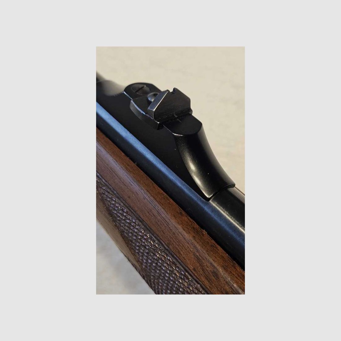 Heym SR21 8x57 IS Classic Repeating Rifle with Leica Magnus