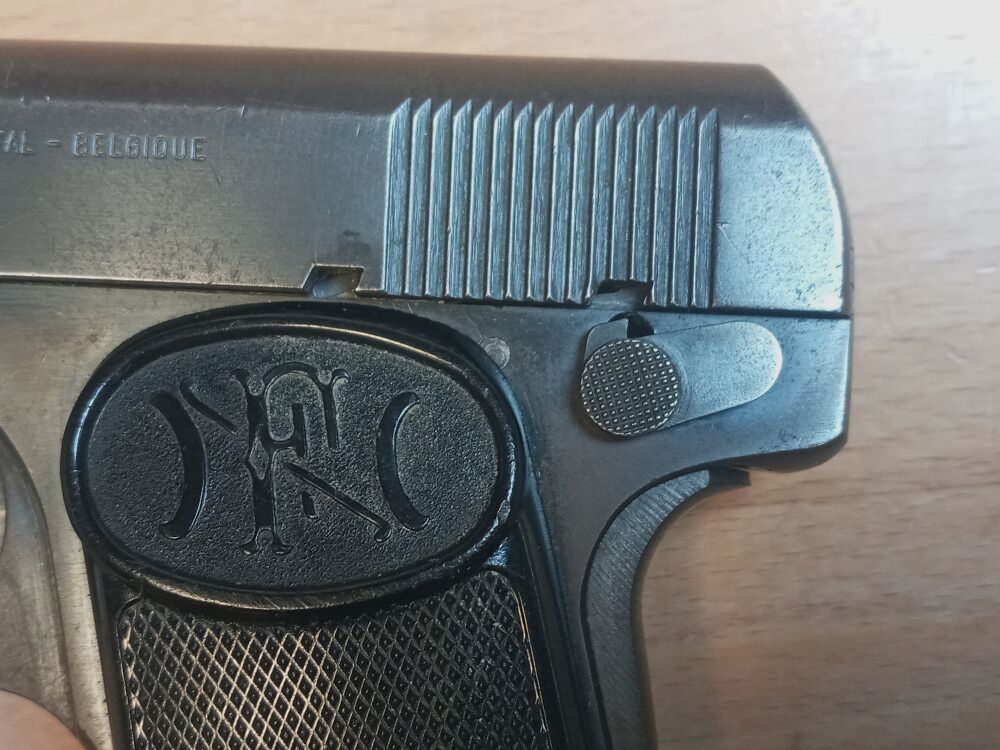 FN Browning , Herstal M 1910