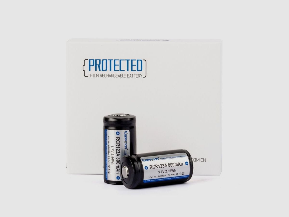 2er Set Keeppower RCR123A 16340 800mAh, 3,6V - 3,7V Li-Ionen-Akku geschützt