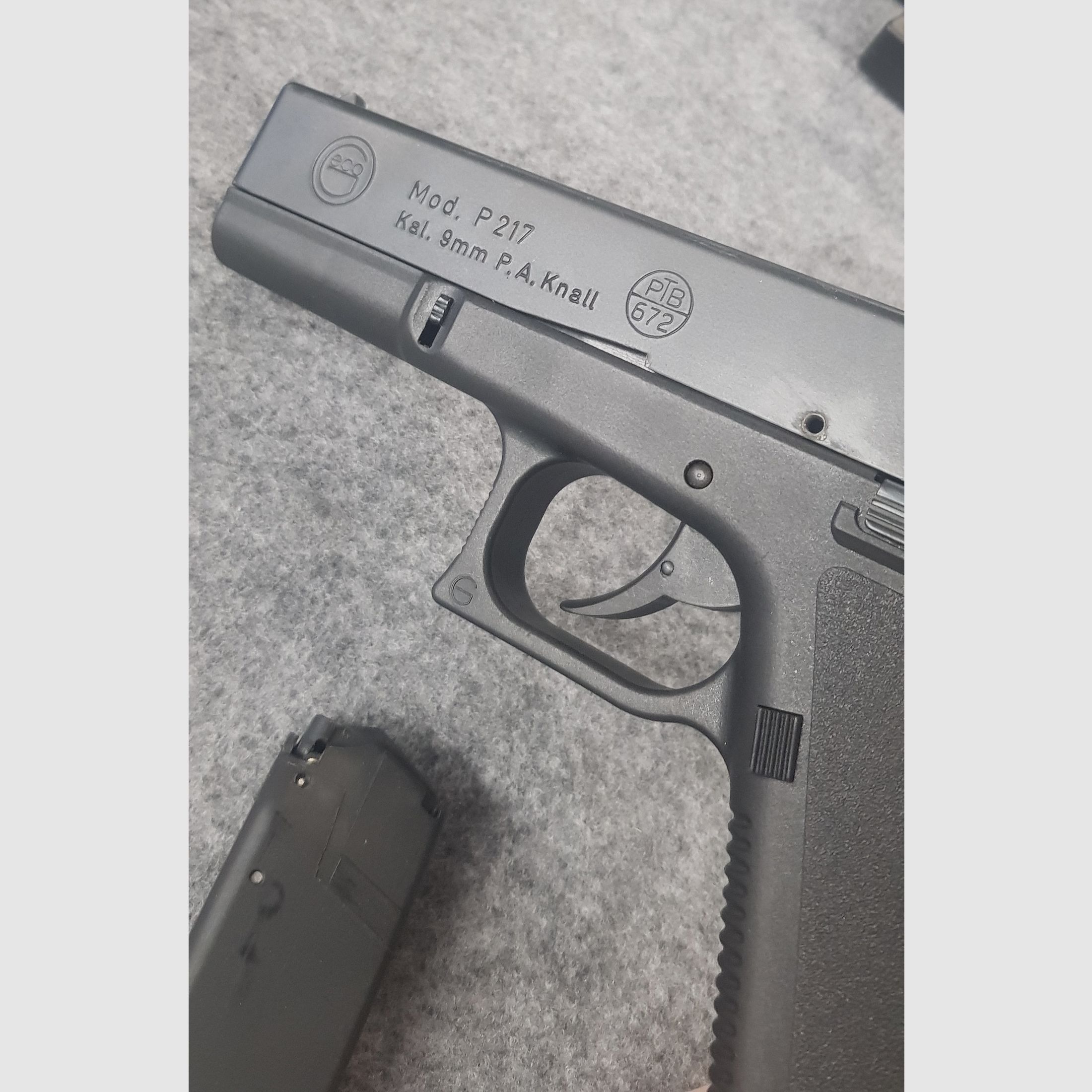 Erma Geco P217  Magazin  Glock 17  PTB 672 PAK 9mm