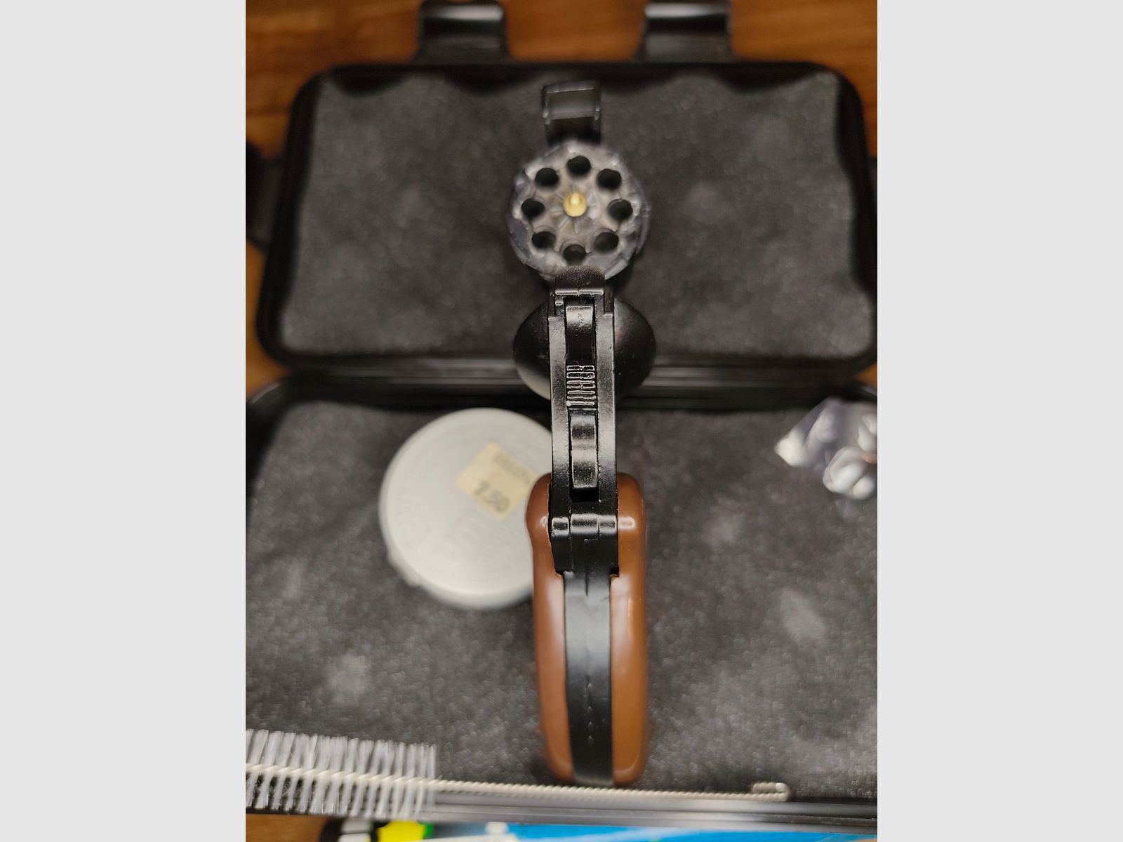 UMAREX Kipplauf Revolver 6mm + Munition + Pyro Effekte