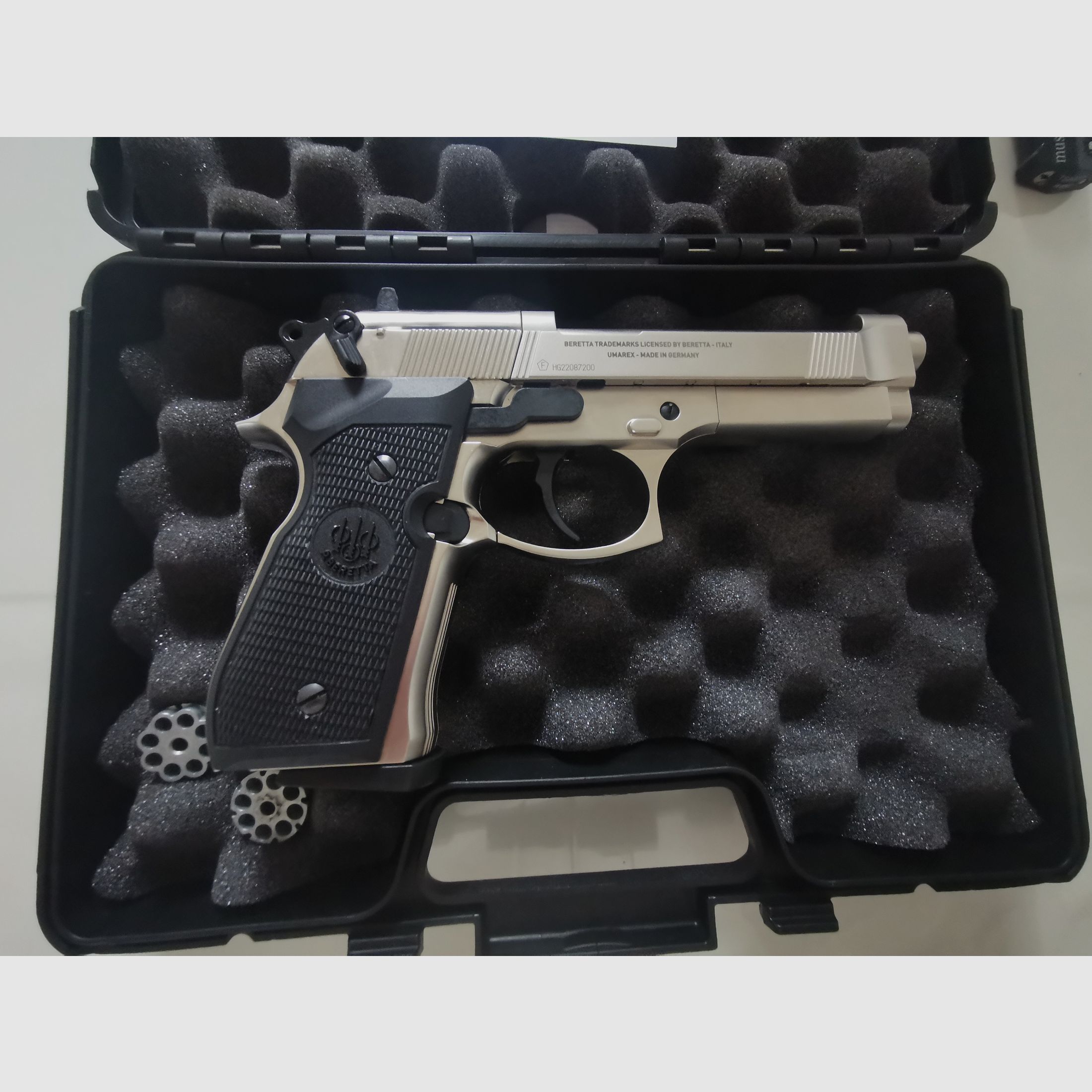 Beretta M92 FS Nickel 4,5mm CO2