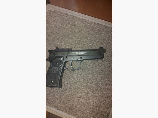 Vends pistolet CO2 Beretta M92FS 4,5 mm Diabolo