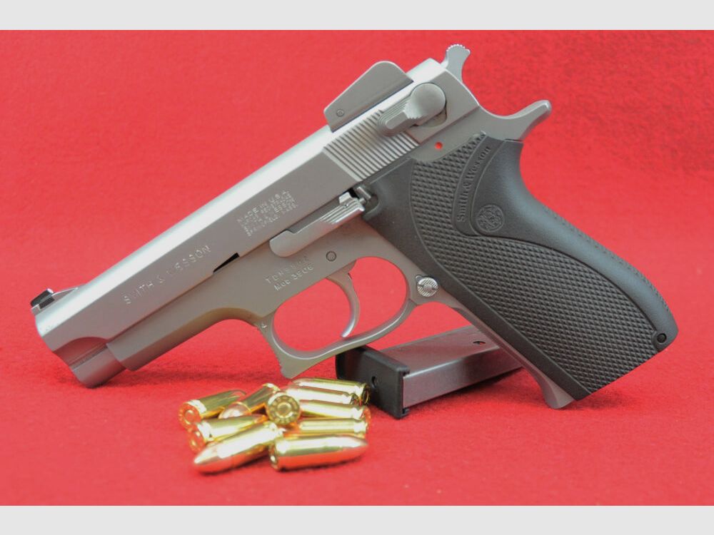 S&W Mod. 3906