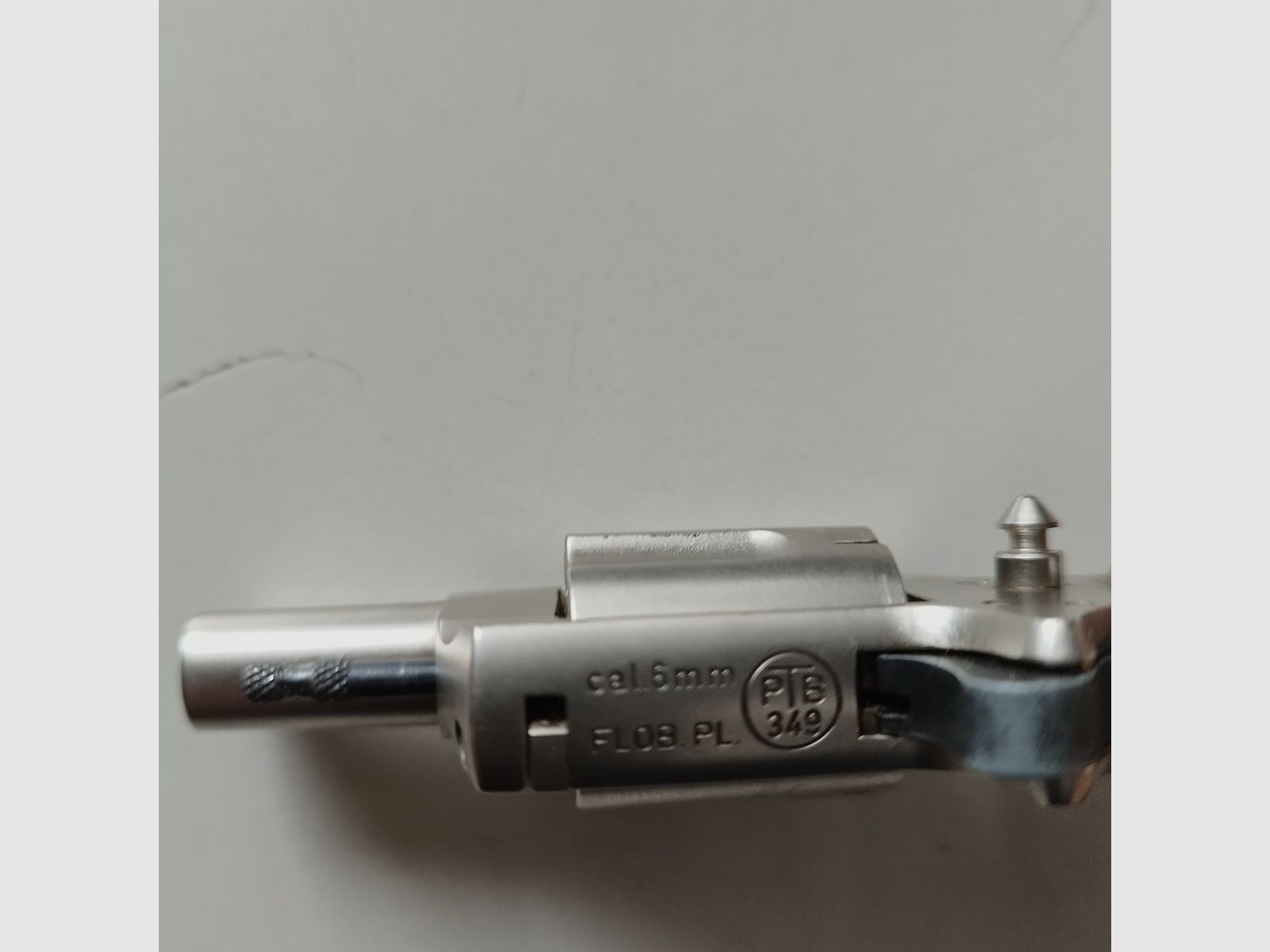 Wunderschöner RÖHM Little Joe - SRS-Revolver 6mm FLOB.PL. mit Gürtelschließe & Holster & Zubehör in OVP - Sammlerstück PTB