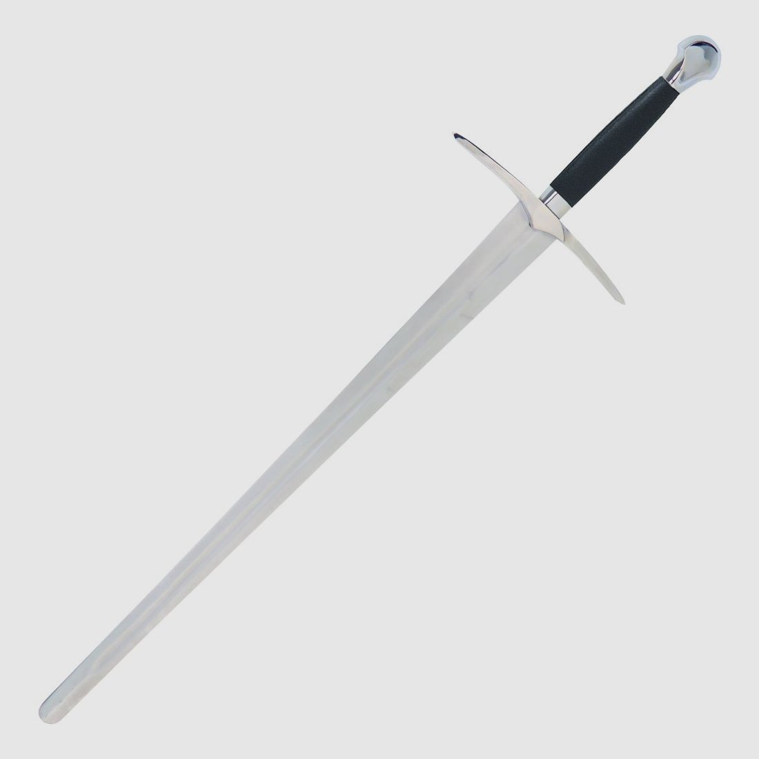 Show fighting sword with hand-forged blade