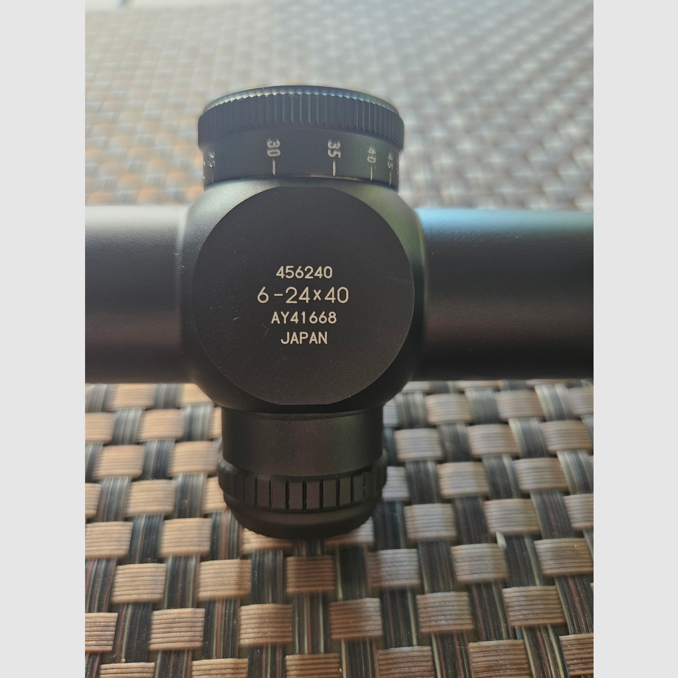 BUSHNELL ELITE 4500 6-24 x 40