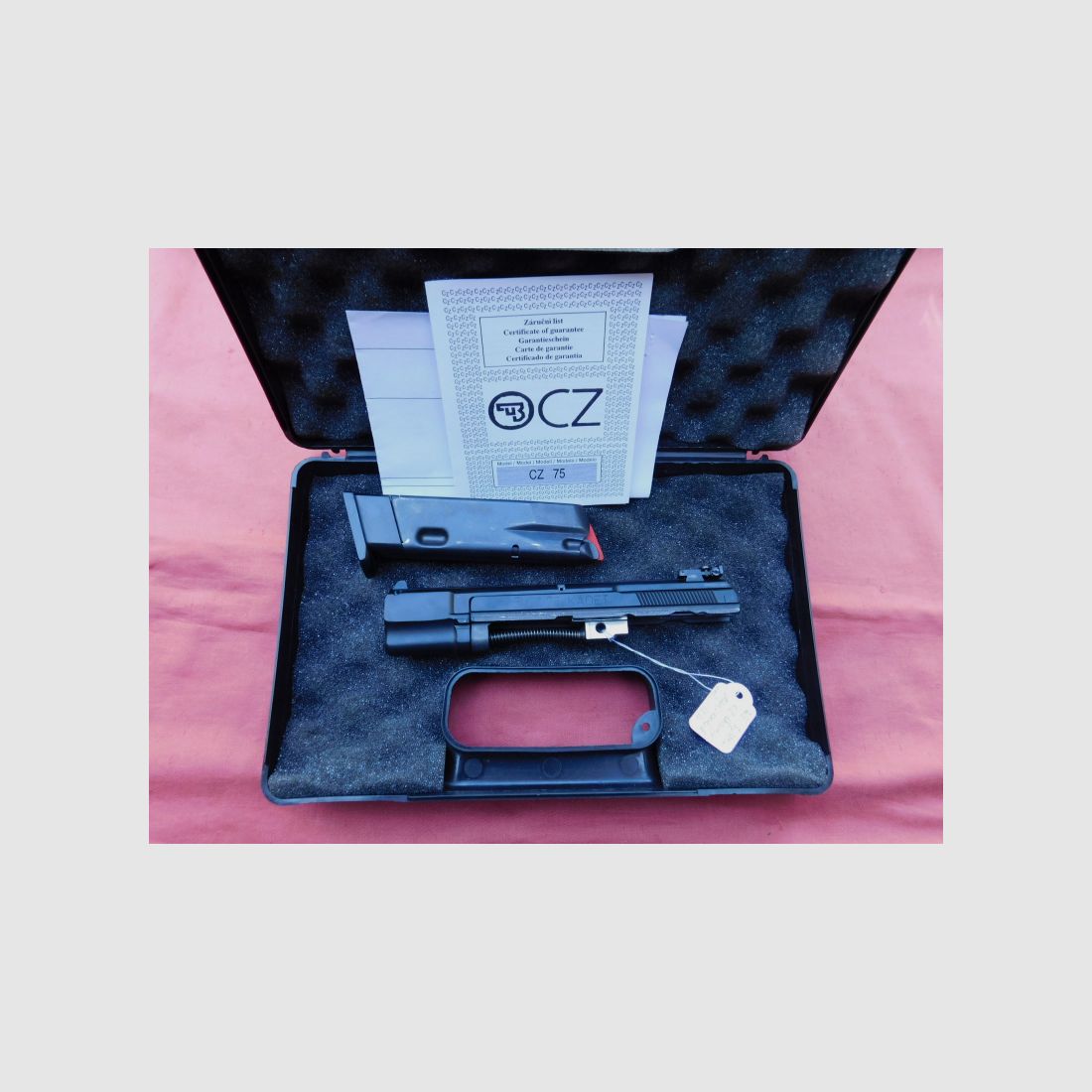 CZ 75 Uhersky Brod Kal.22 LR Wechselsystem mit original Verpackung