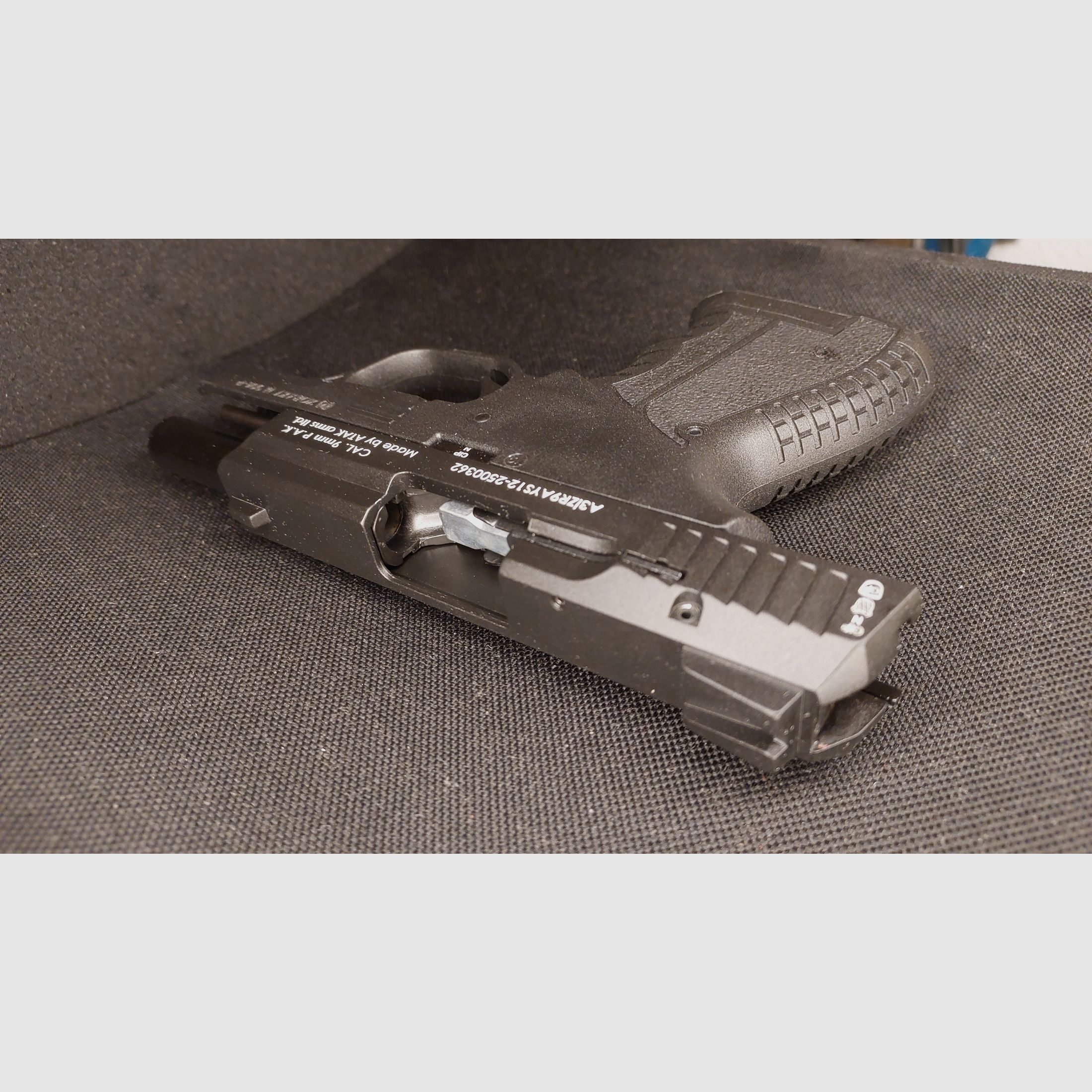 Zoraki 906-P blank firing pistol blued black 9mm P.A.K. (PTB 1099) - 906 like new!