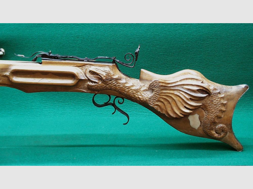 Custom Made	 Jagdarmbrust