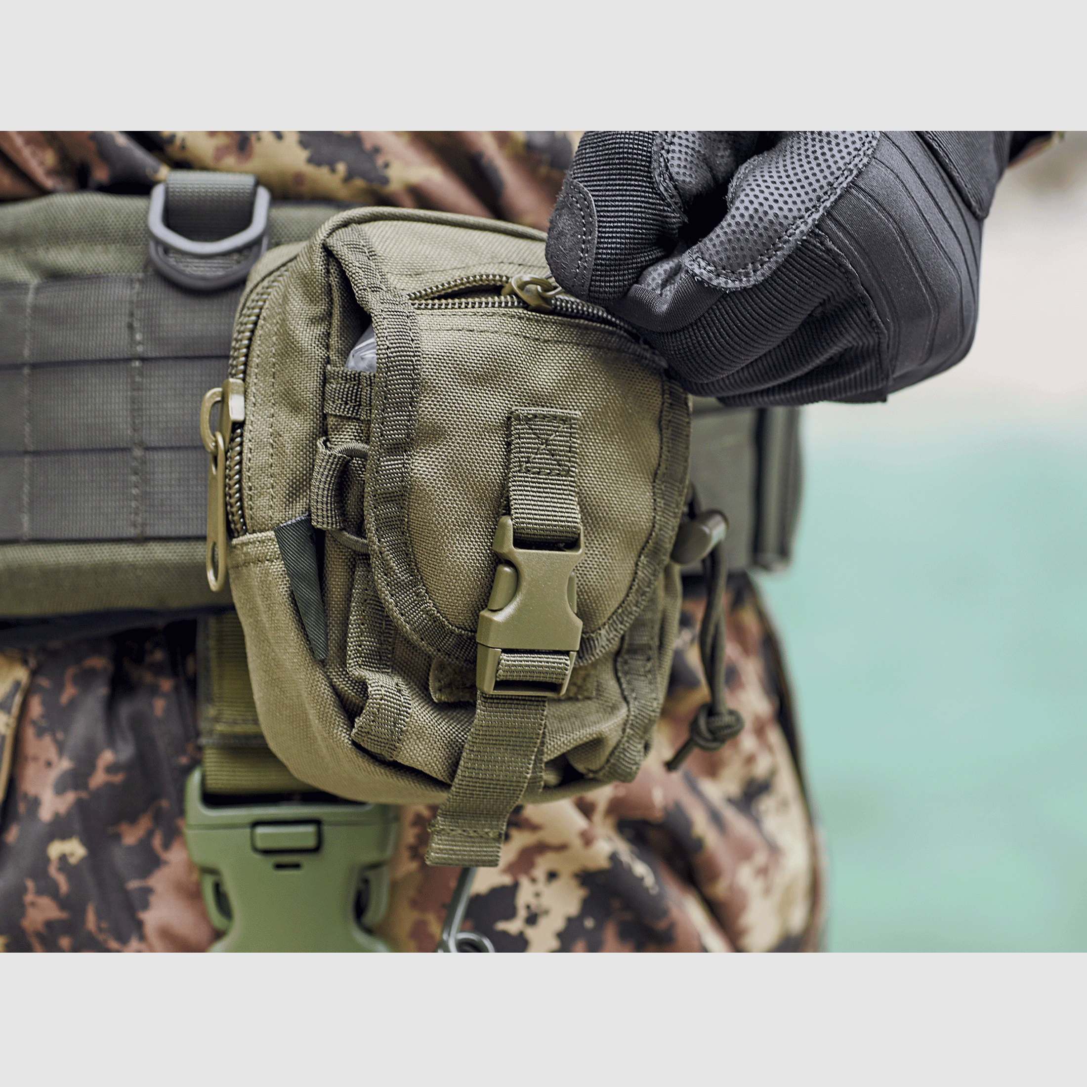 OUTAC BY DEFCON 5 – LITTLE UTILITY POUCH Vegetato Italiano, Bild 2 von 2