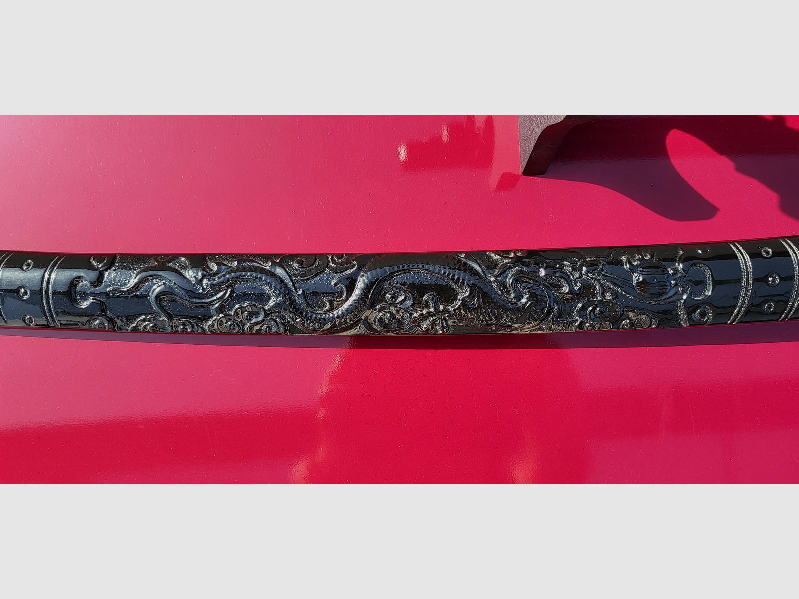 Katana Toshiro Tenryu, schwarz, mit eingraviertem Drachen auf Saya