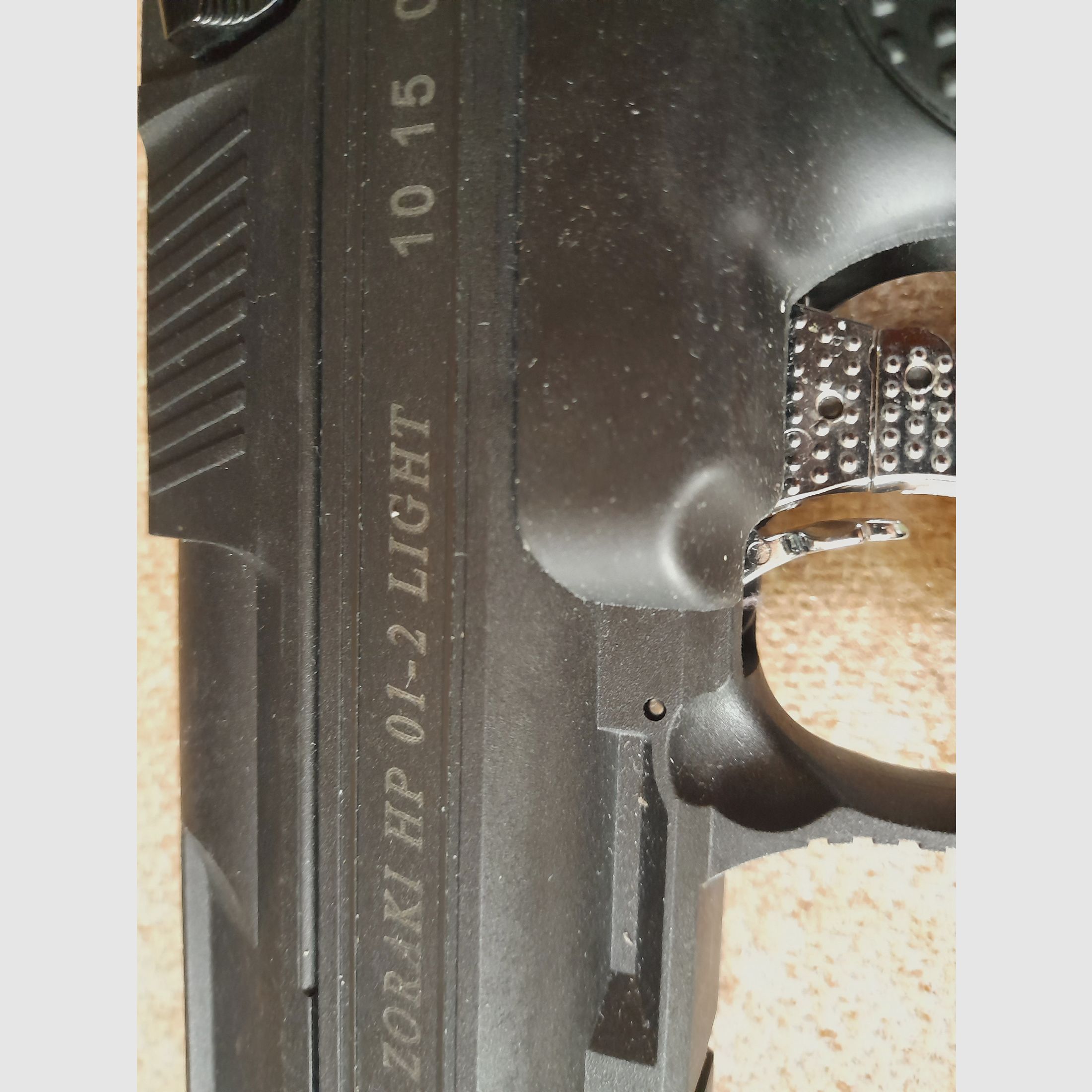 Pistolet à air comprimé Zoraki HP 01-2 Light avec silencieux ESC Death Wisper 15-34370