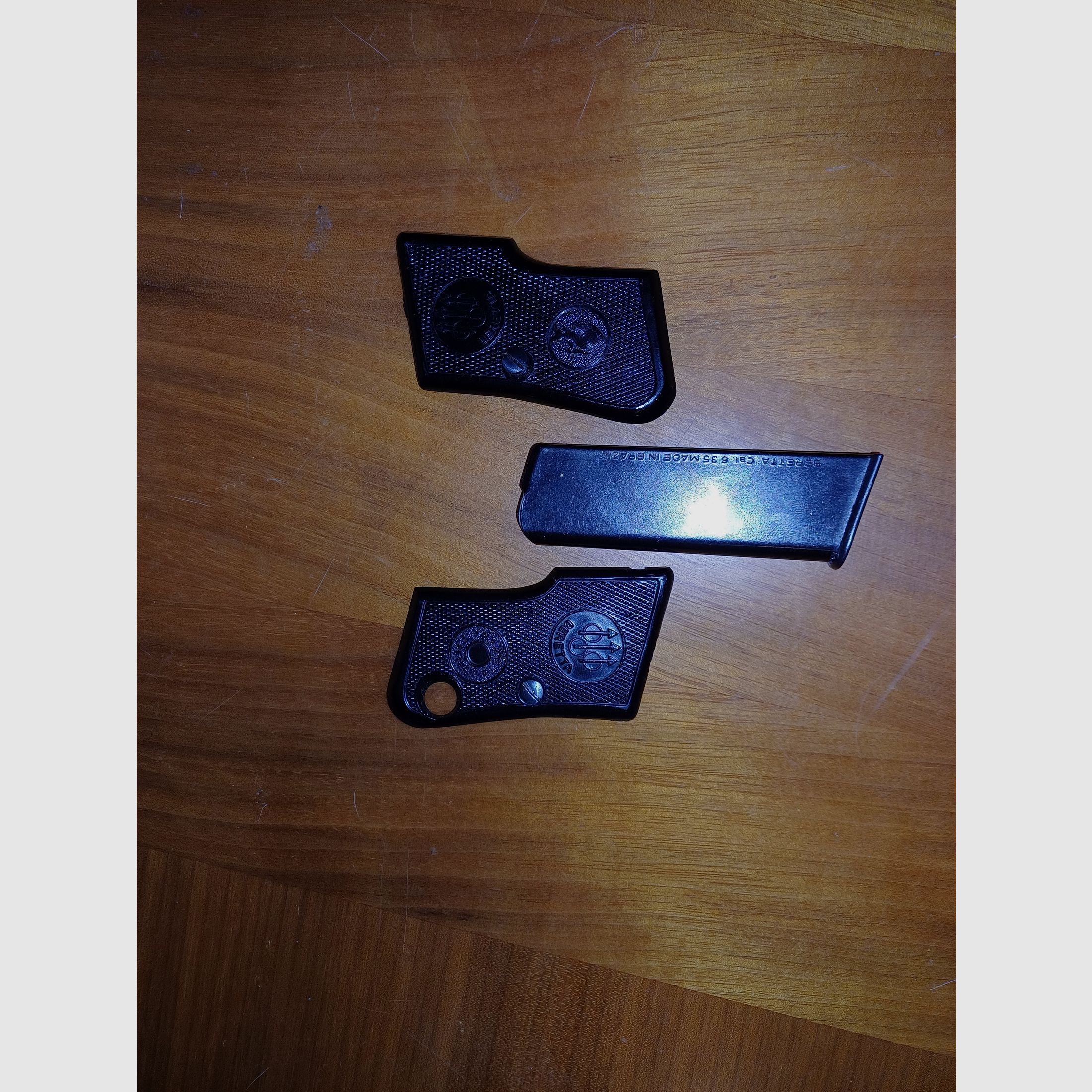 Magazyn i okładziny rękojeści do różnych pistoletów 6,35mm